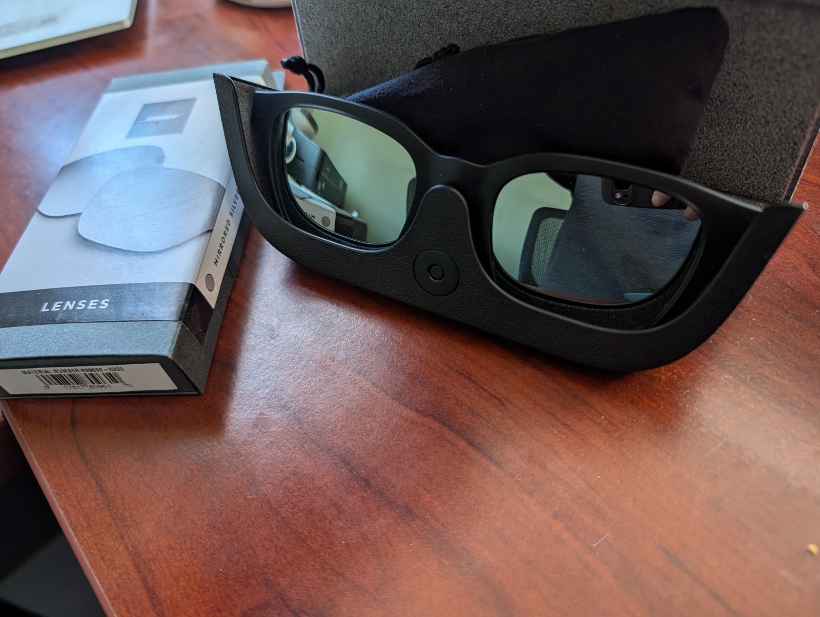 Bose Frames Alto Style with Mirrored Silver Polarized Lenses – Bluetooth Audio