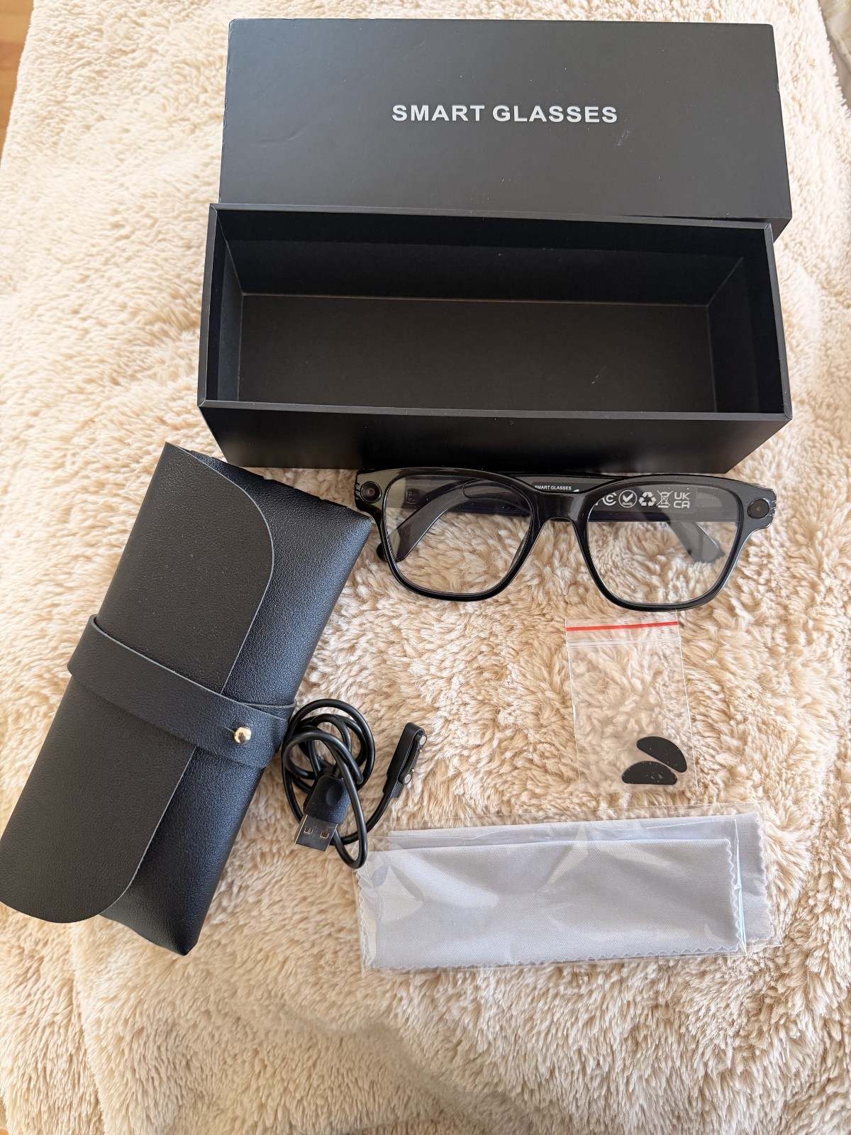 AI Camera Hidden in a Pair of Glasses