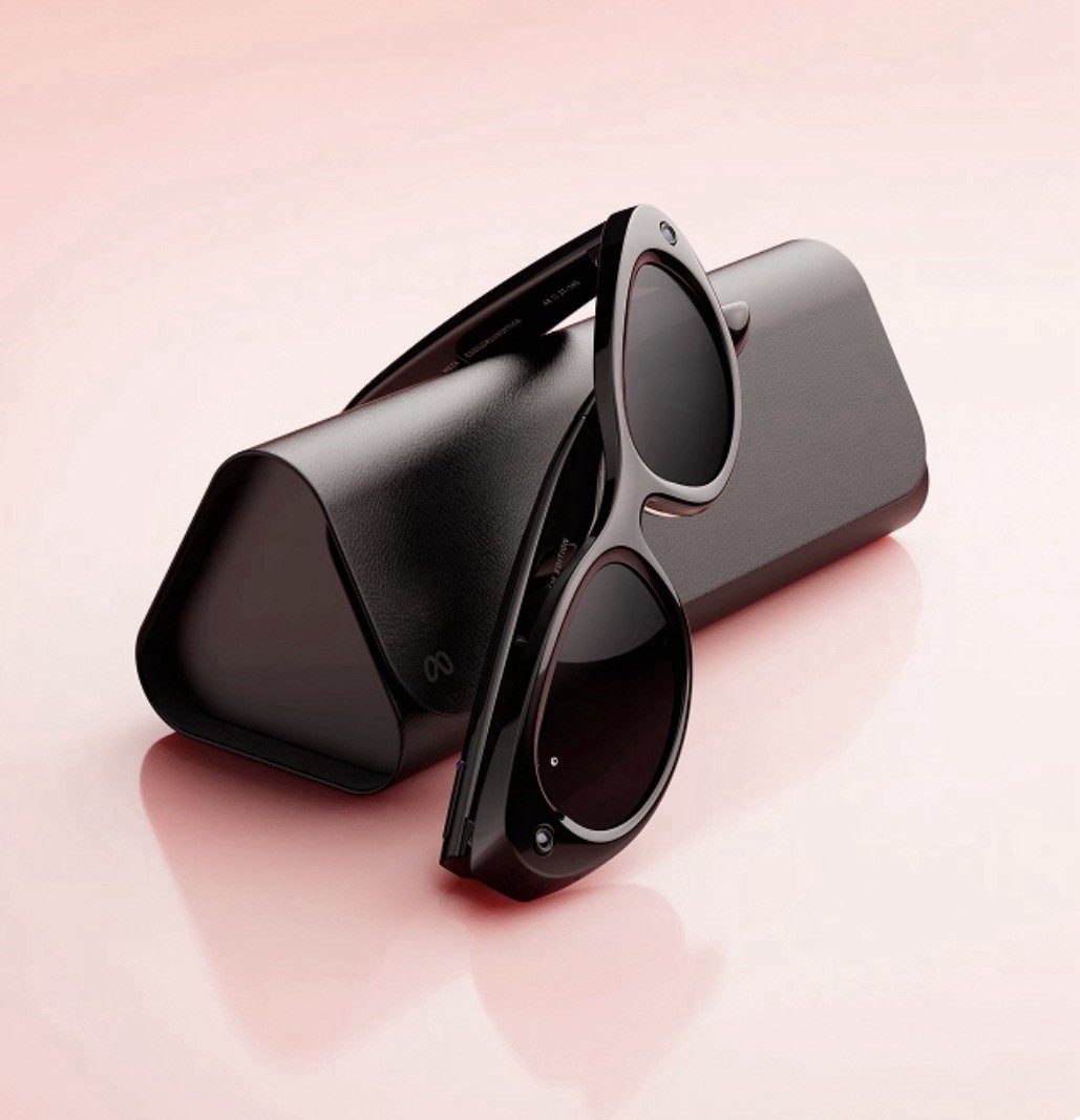 Meta Starfire Kylie Edition Smart SunGlasses All Black Designed By Kylie Jenner