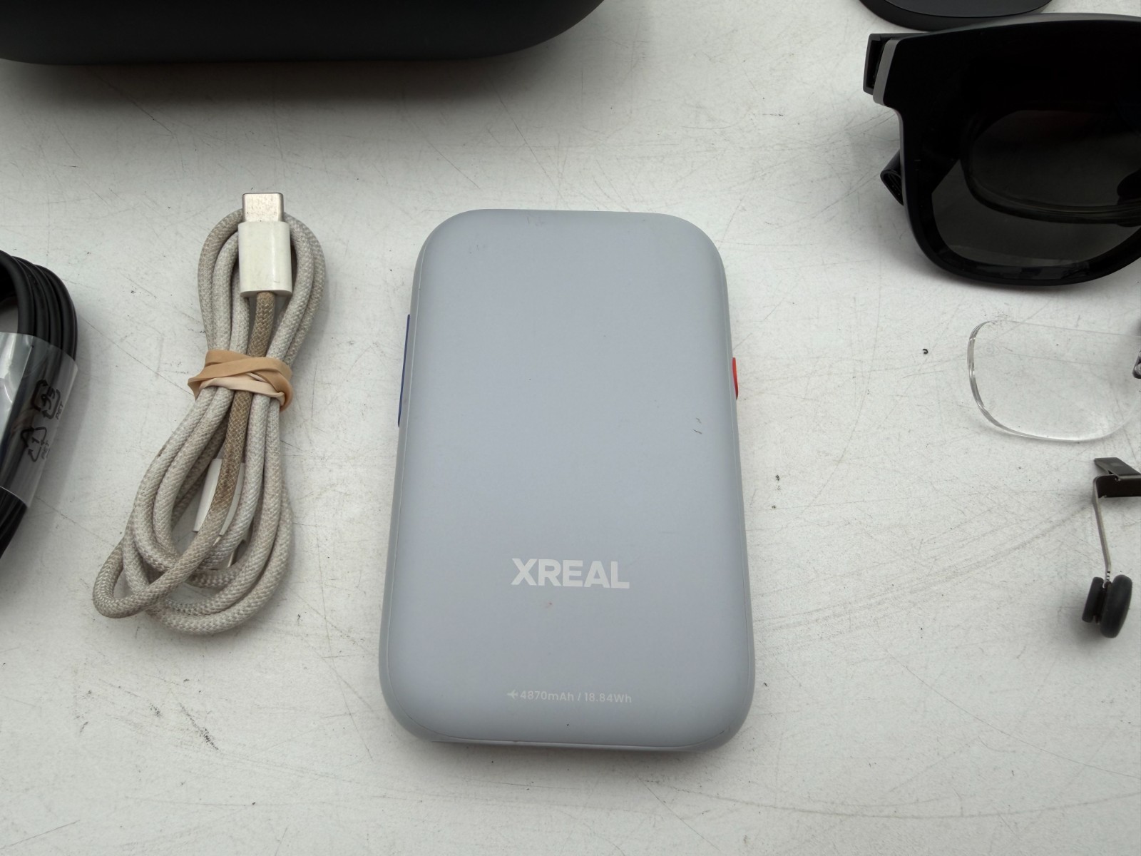 XREAL Air NR-7100RGL Smart Projector Glasses W/XREAL Beam! Black