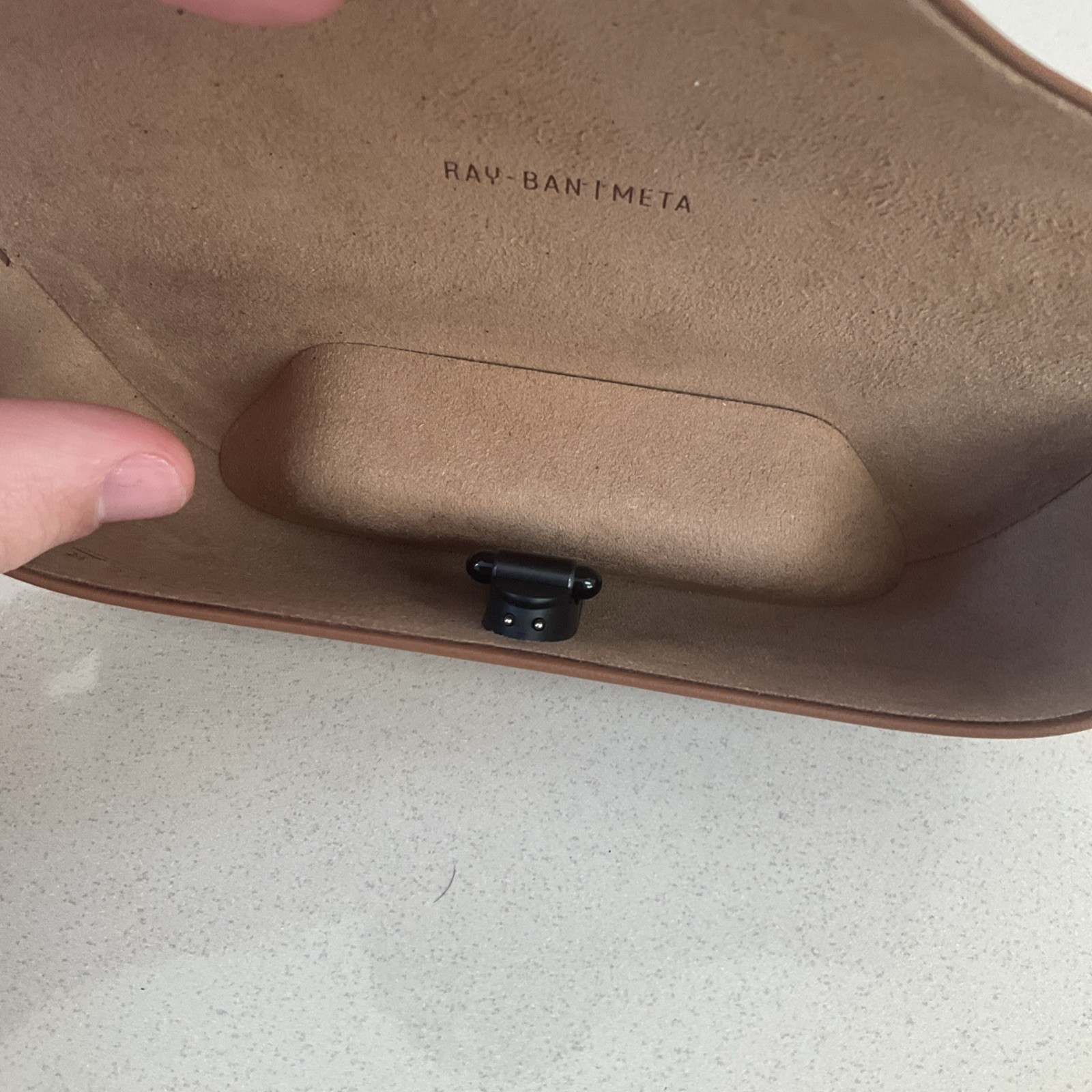 Ray-Ban Meta Wayfarer, Matte Black / Clear to G-15 Green Transition generation 1