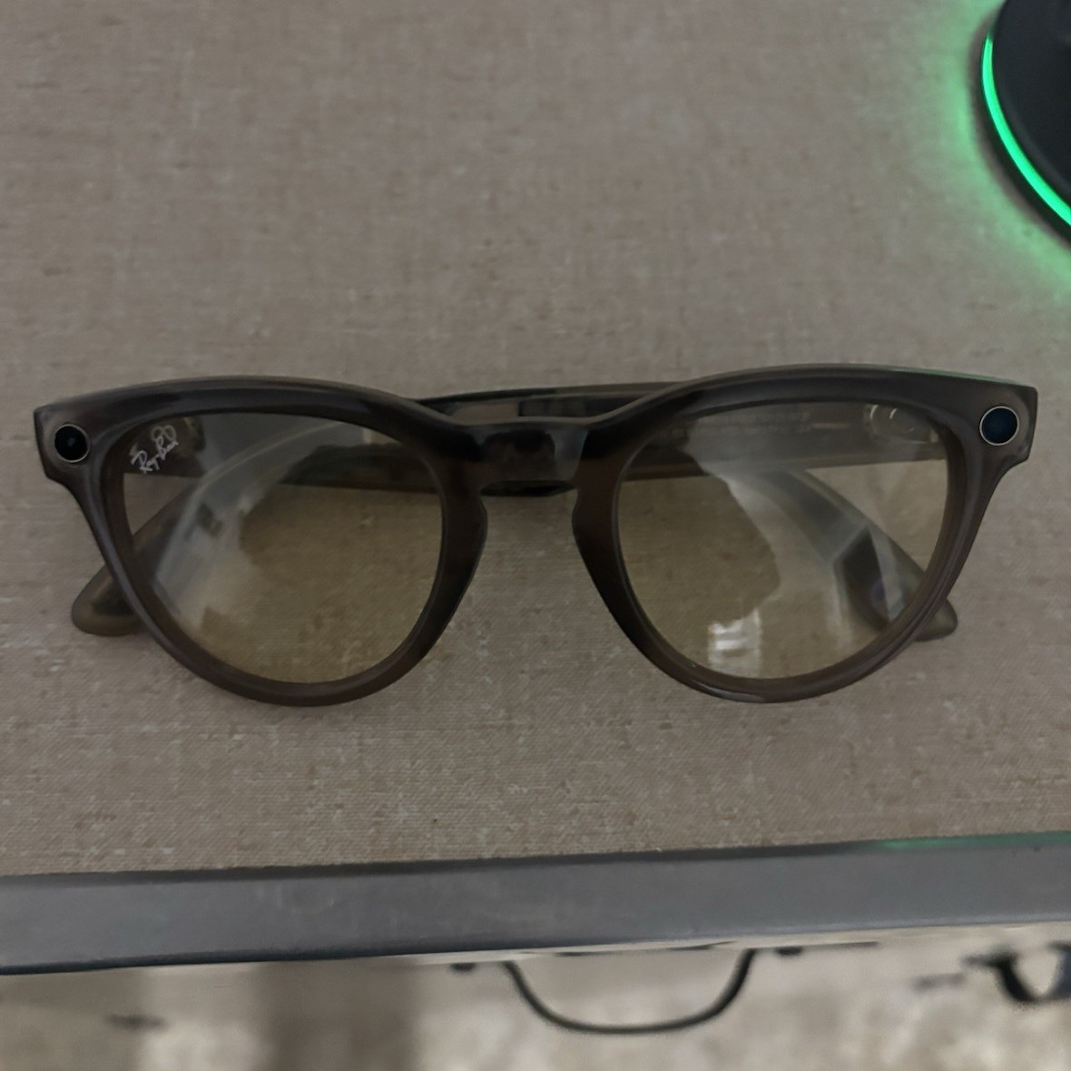 Ray-Ban Ray-Ban Meta RW4002 Smart Glasses Bluetooth w/ Ray-Ban Charging Case
