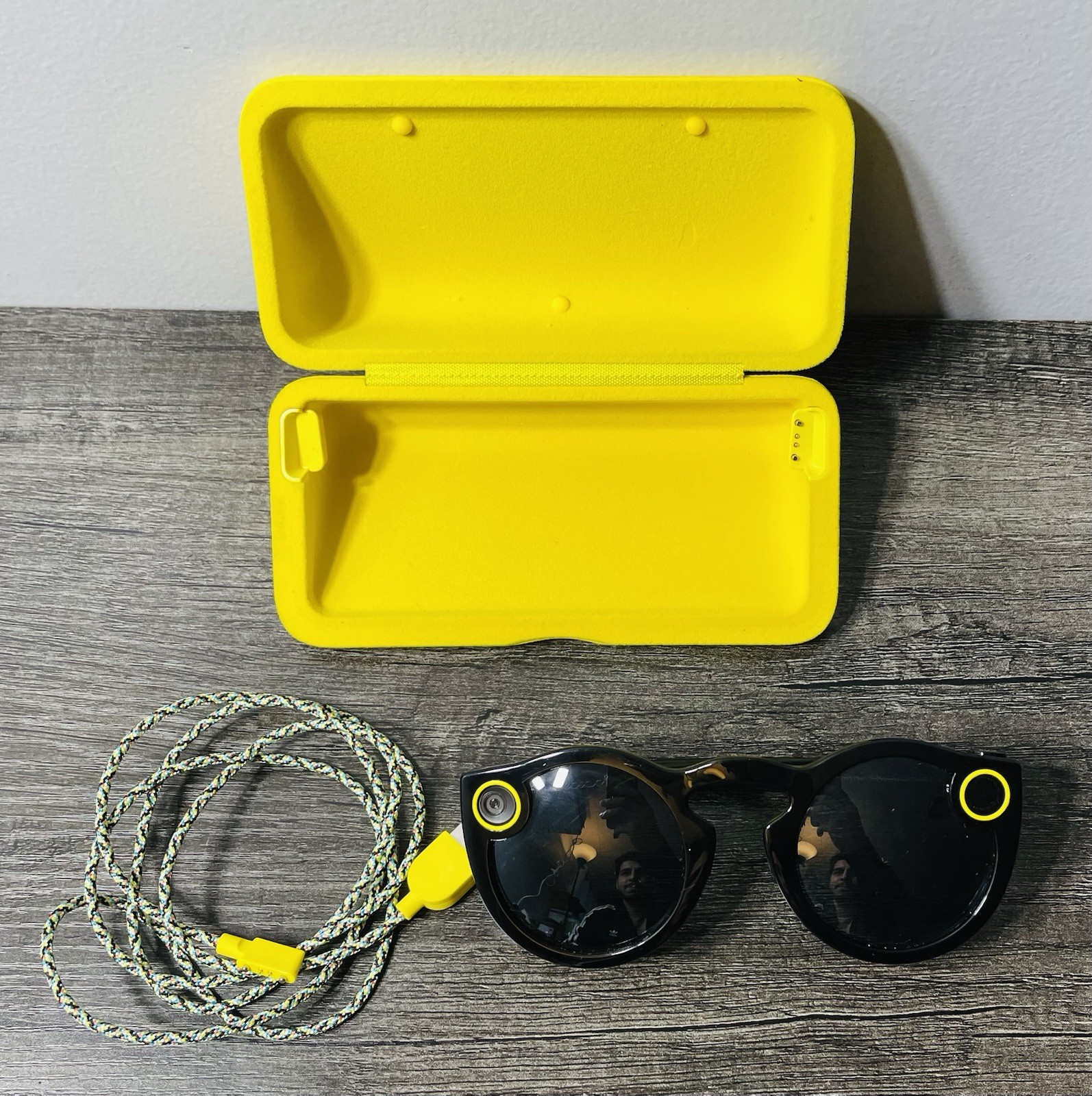 Snapchat Spectacles Gen 1 With Care And Charger- For Parts Or Repair