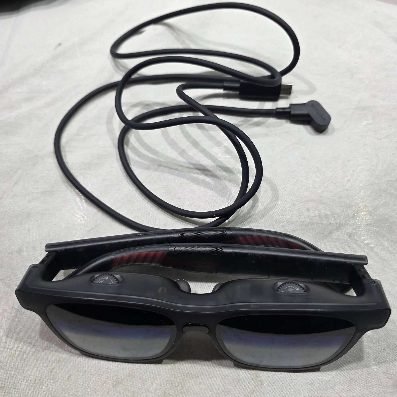 Viture Luma Pro XR Glasses – Regular – 152″ 52* FOV 1000nits Micro-OLED Diopter