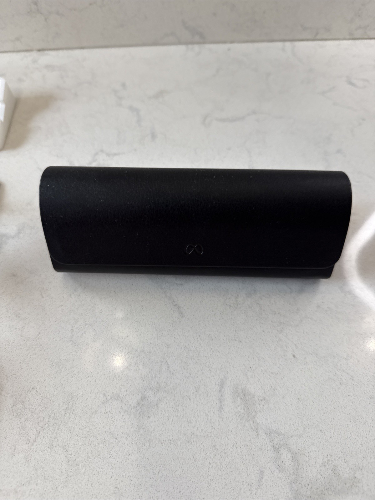Meta Display Glasses Black, Large Frame, Size 2 Band And Charging case