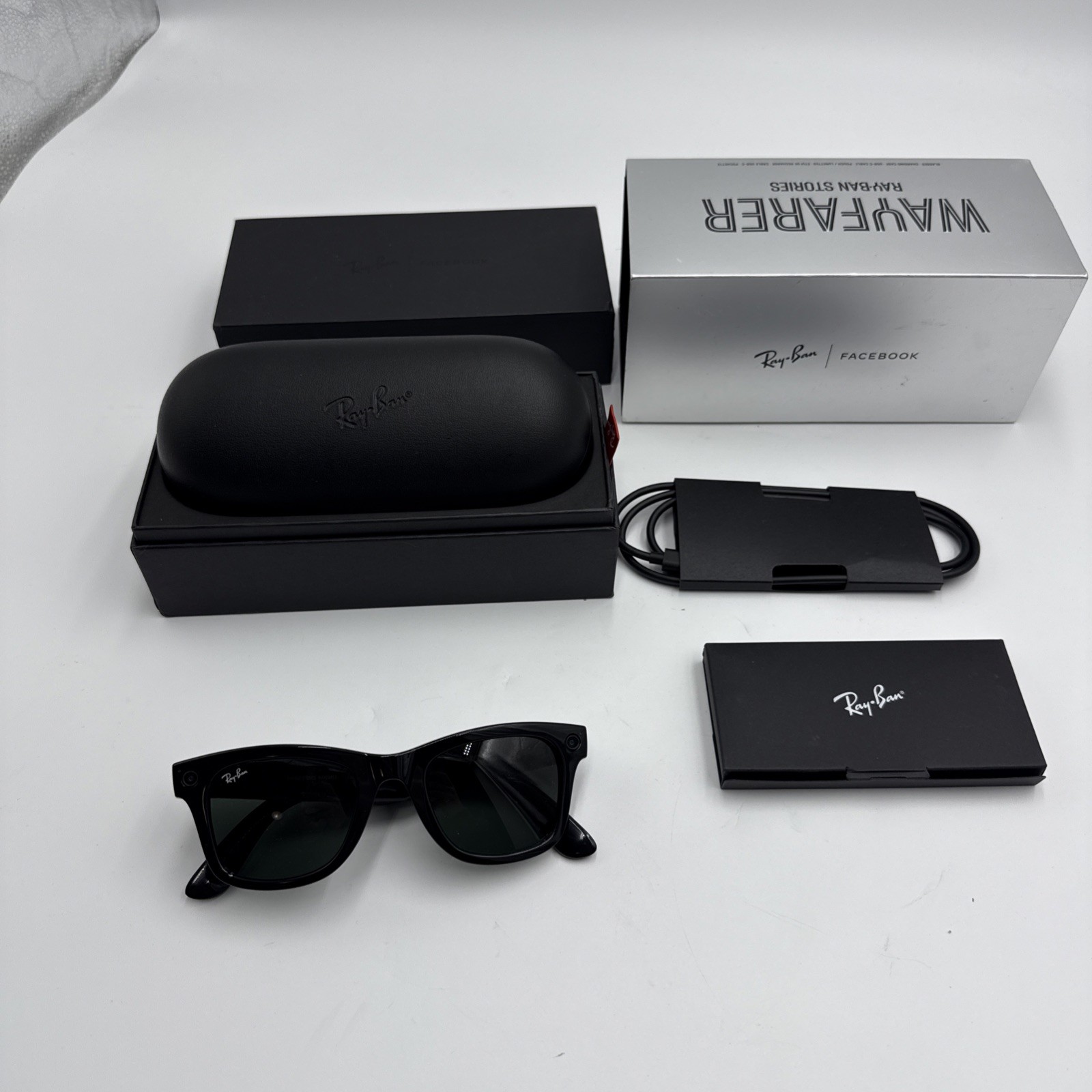 Ray-Ban Facebook (Meta) Wayfarer (Gen 1), Shiny Black / G15 Green Never Worn