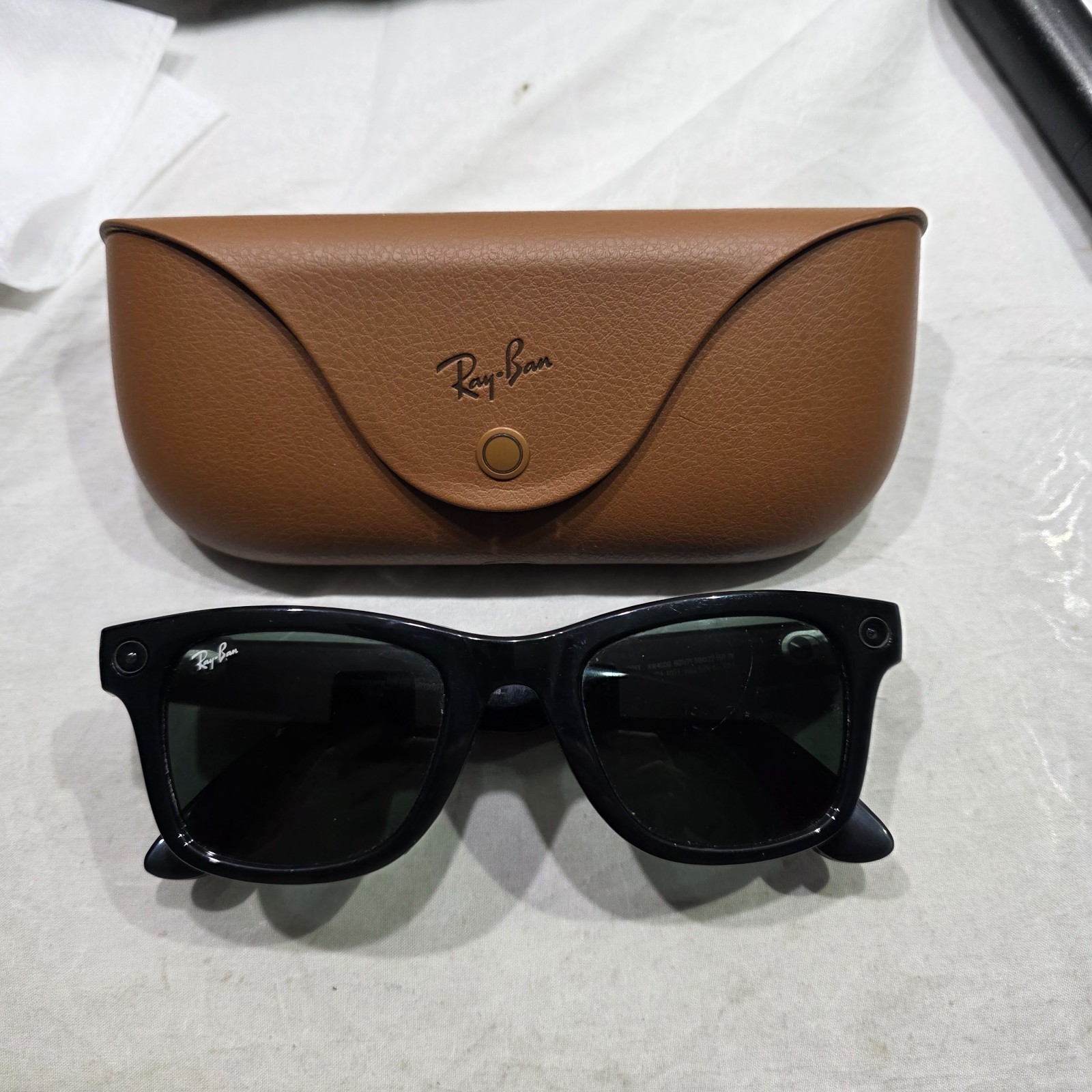 Ray-Ban Meta Wayfarer Smart Sunglasses – Shiny Black/G15 Green – RW4006 Fast SH