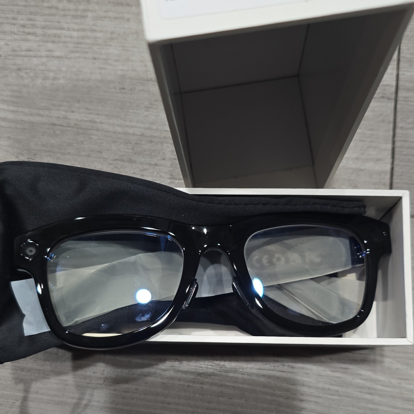 M01 pro AI Smart Glasses Anti-Blue Light Black Frame Wi-Fi Connectivity