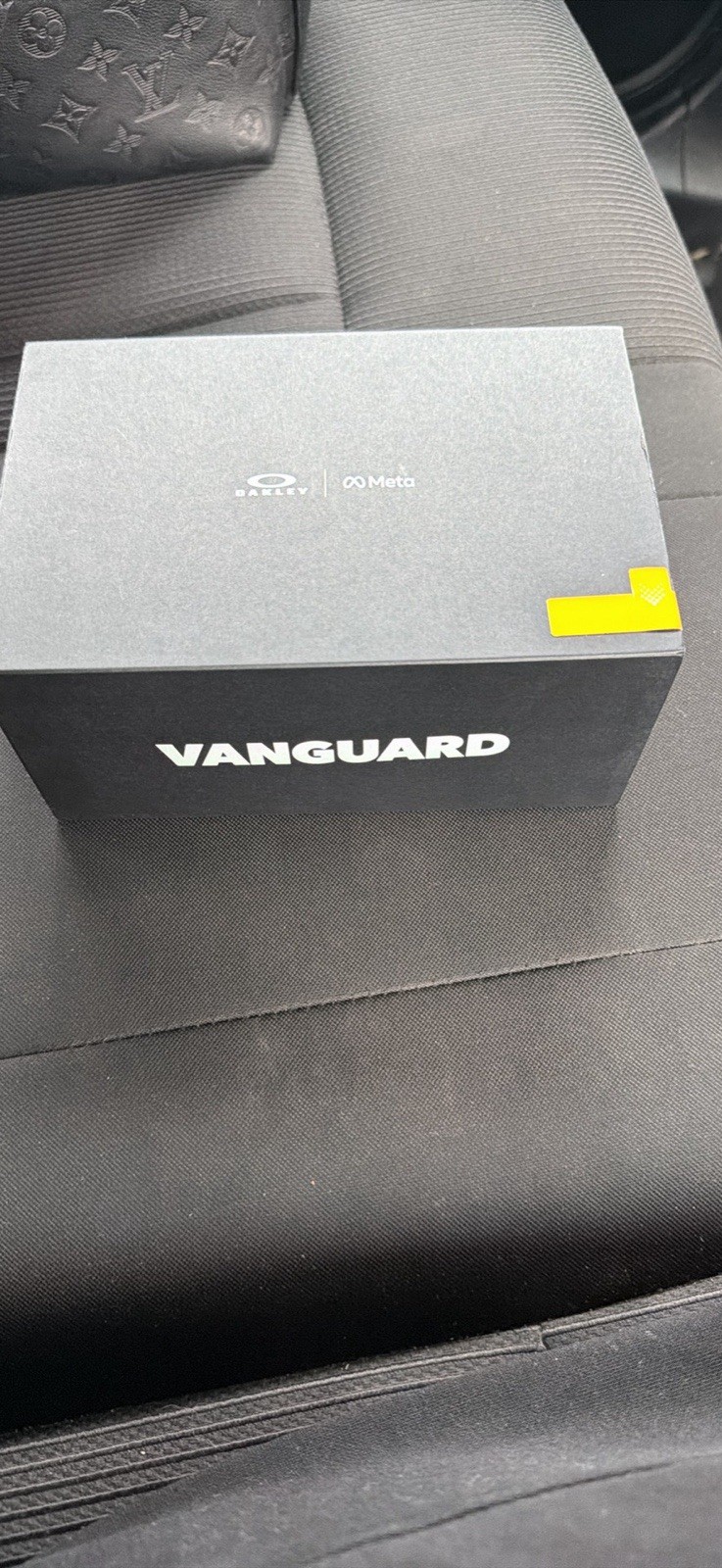 Oakley Vanguard Meta Smart Glasses Prizm Road Lenses Black Bluetooth 0OW8001