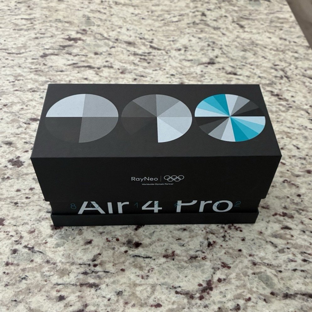 RayNeo Air 4 Pro AR Smart Glasses USB w/ Case Cable Manuals Box