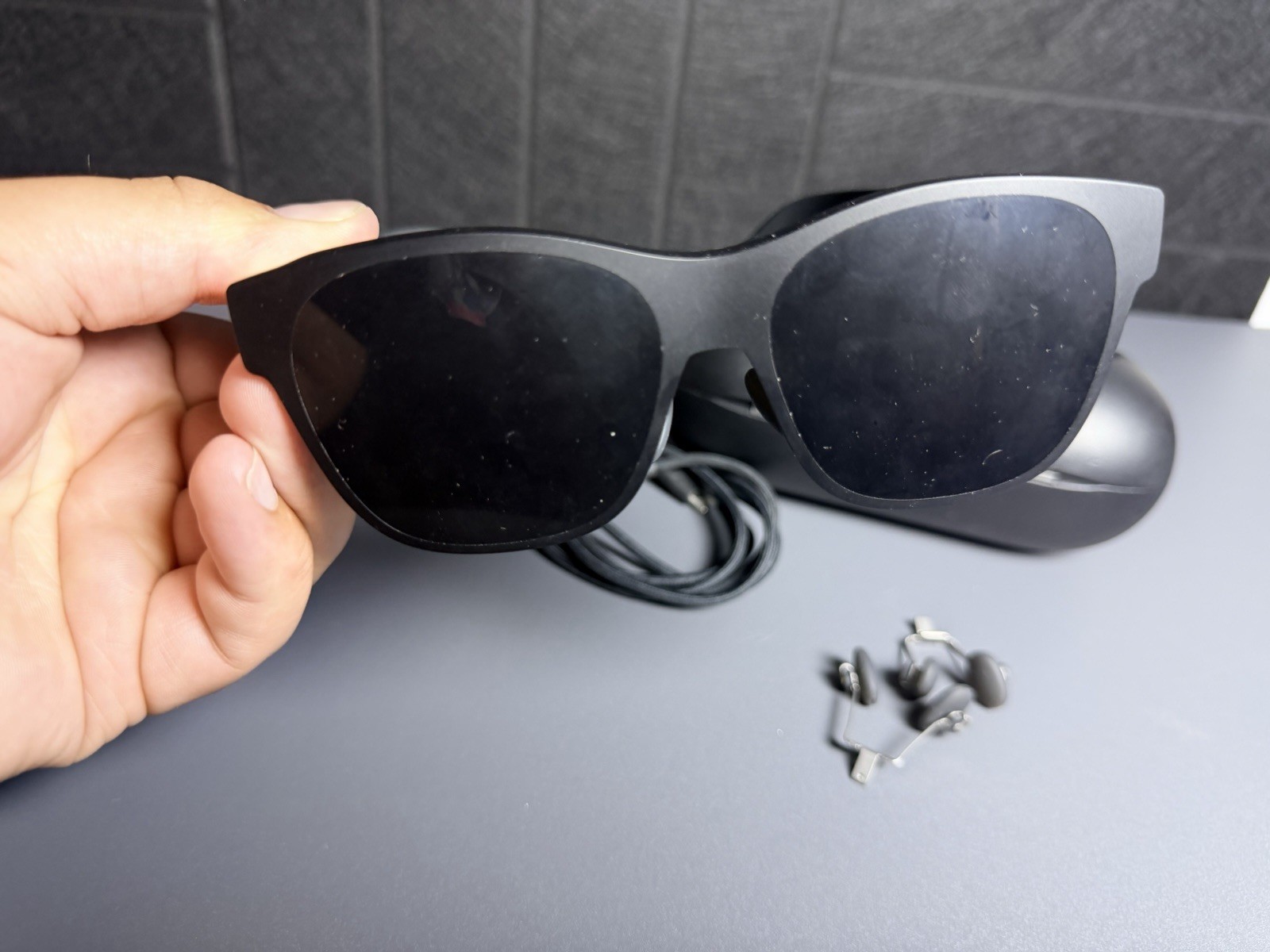 Xreal Air 2 Smart AR Glasses Black USB w/ Carry Case, Cable & Nose Pads