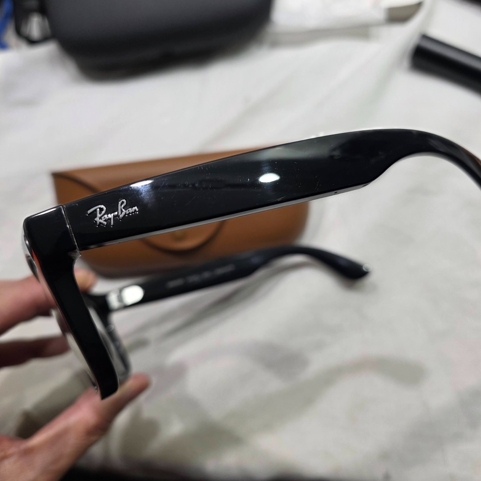 Ray-Ban Meta Wayfarer Gen 2 Smart Sunglasses – Shiny Black/Transitions – LARGE