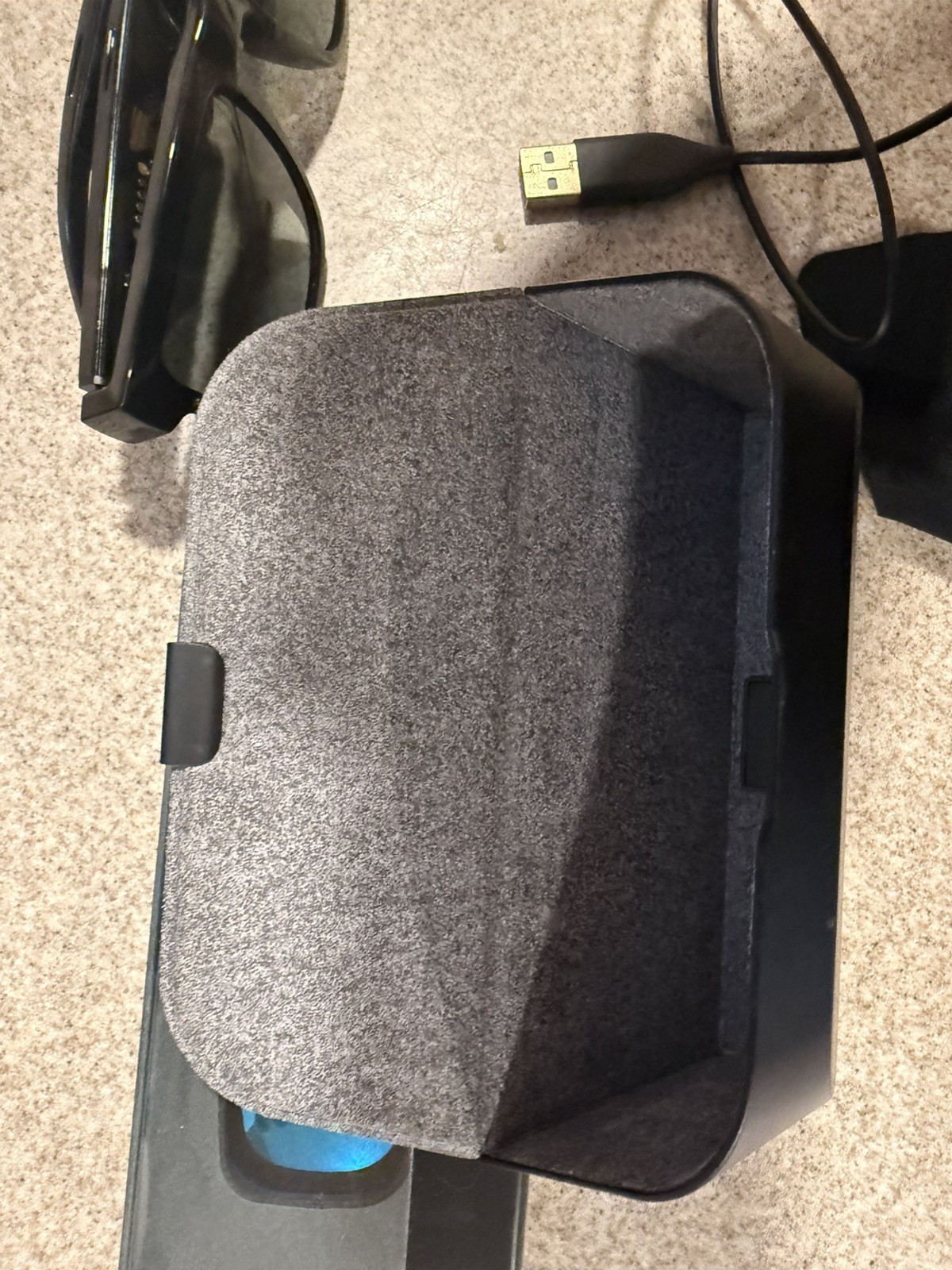 Bose Tenor Frames Bluetooth Audio Microphone Sunglasses black and blue lenses