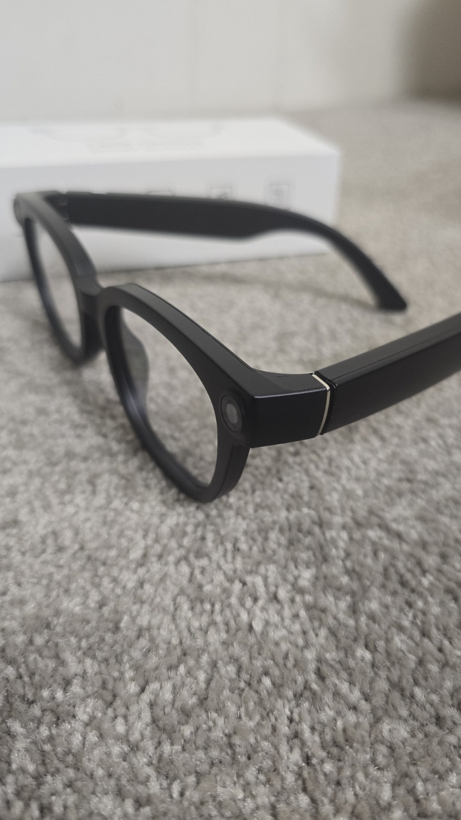 NLLJKHJEU 13MP Camera Smart Glasses Black Frame USB w/ Case, Clip-On