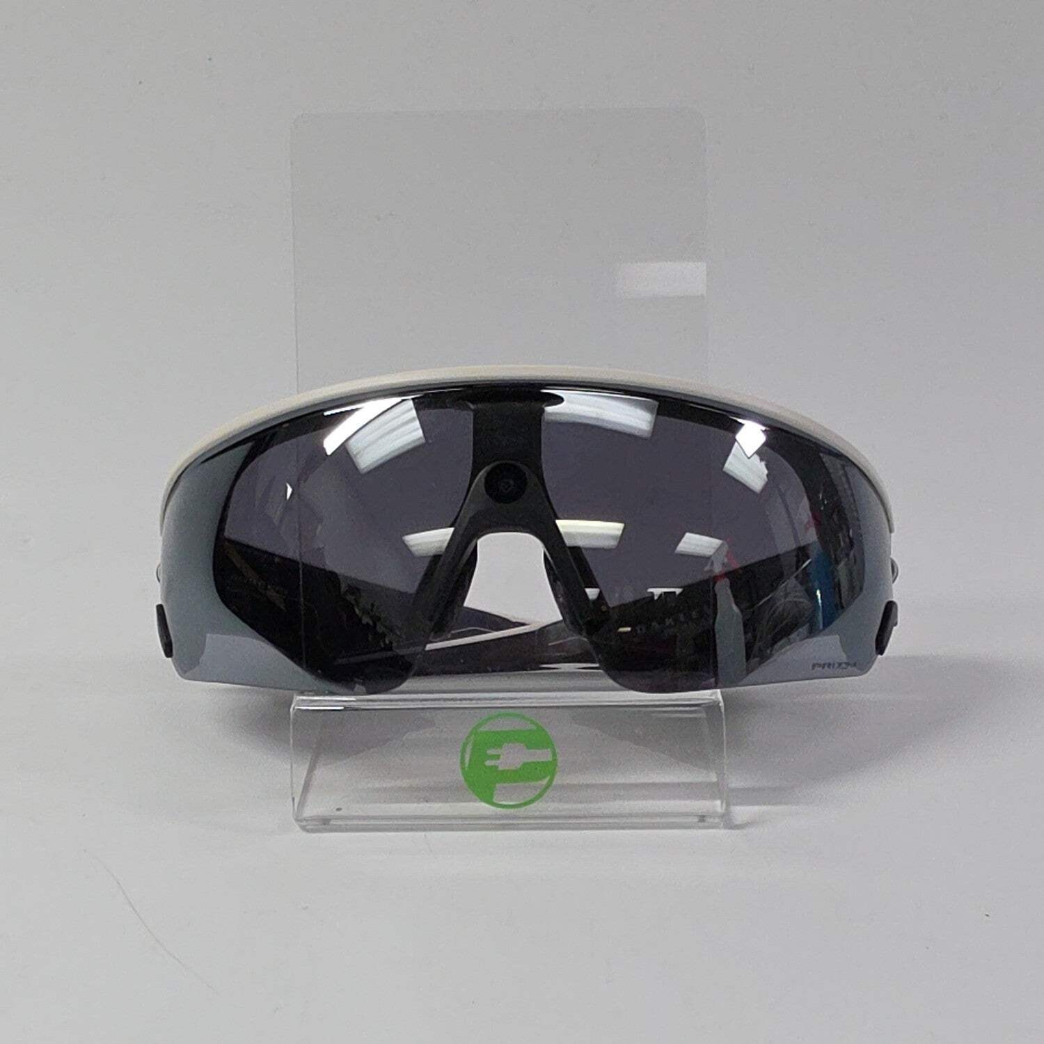 Oakley Meta Vanguard White Prizm OW900105 AI Smart Glasses READ