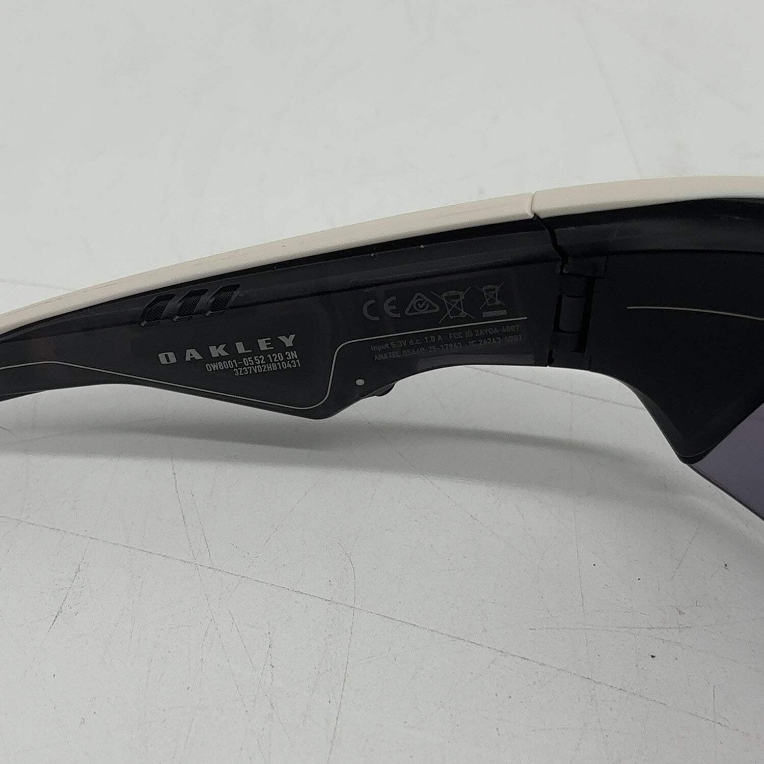 Oakley Meta Vanguard White Standard 0W8001 AI Smart Glasses