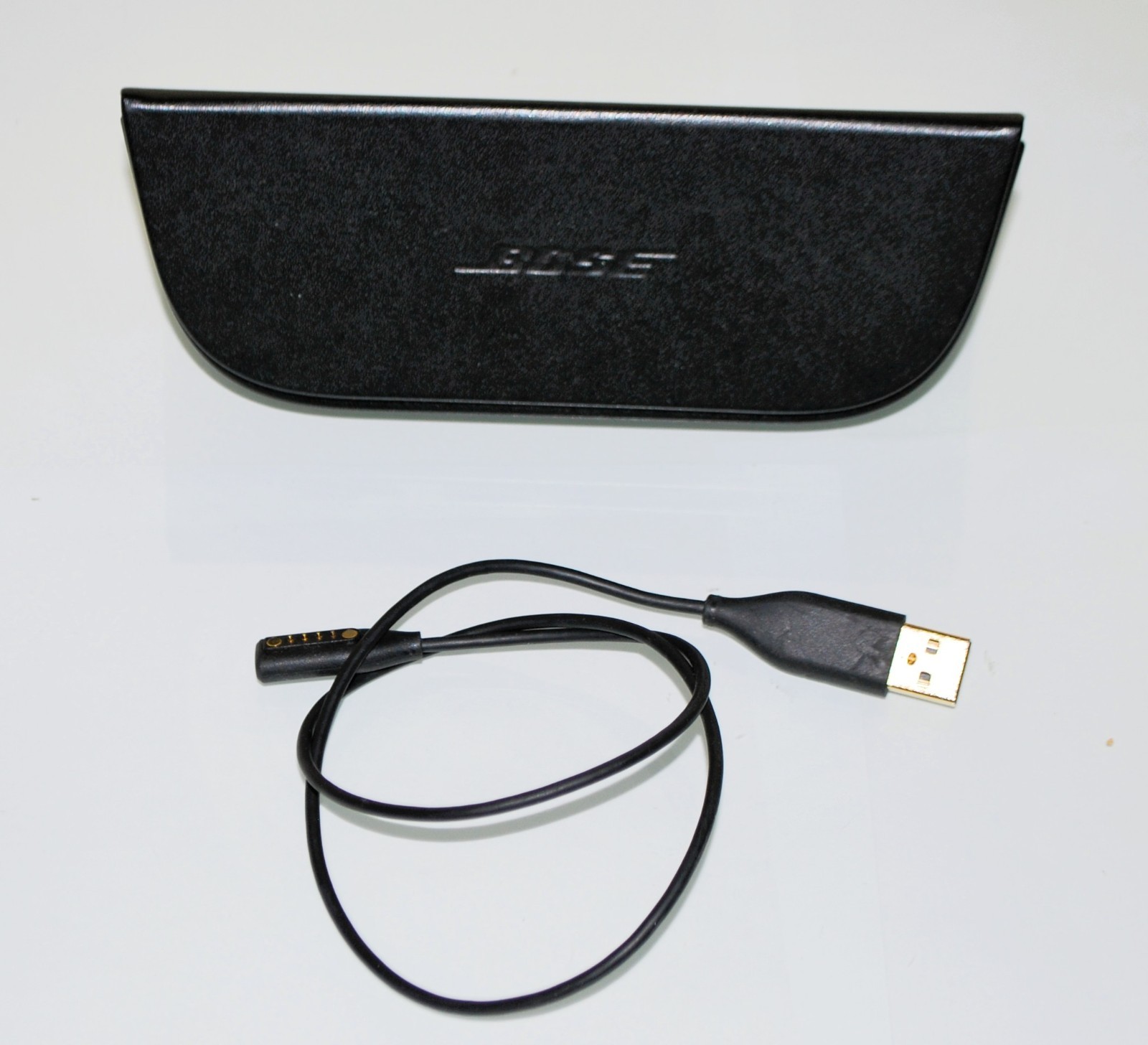 Bose Frames Bluetooth Smart Sunglasses with USB Cable and Case BMD0004