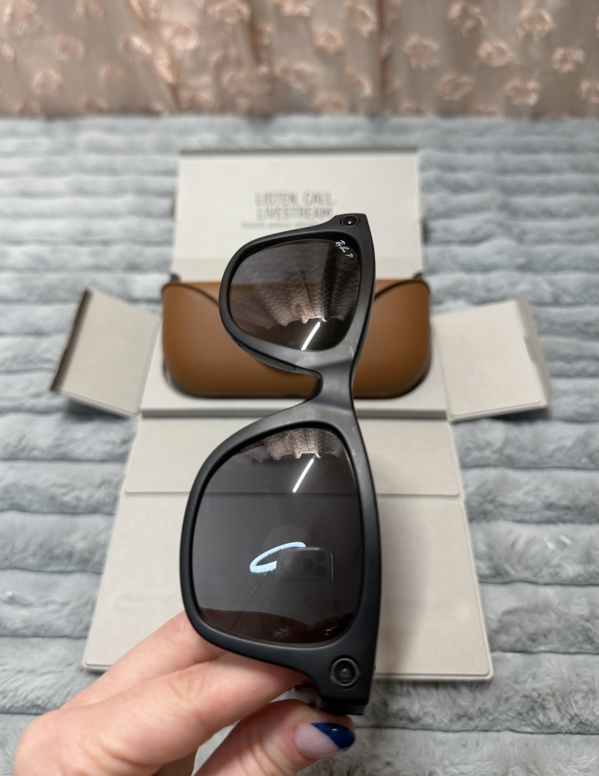 Ray-Ban Meta Wayfarer RW4008 – Matte Black/Polar Gradient Graphite Large (UD)