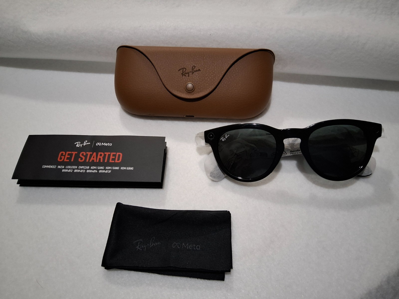 Ray-Ban META Wayfarer Gen 2 Shiny Black 0017, Skyler, Open Box , Never Been Used