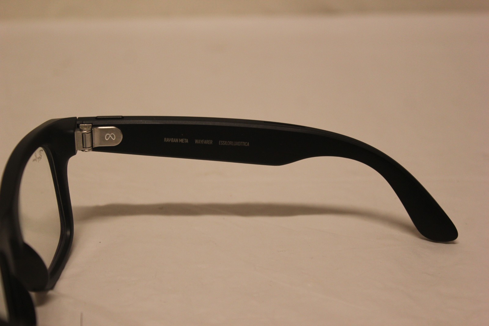 Ray-Ban Meta Wayfarer Glasses – Matte Black GEN 1 J53