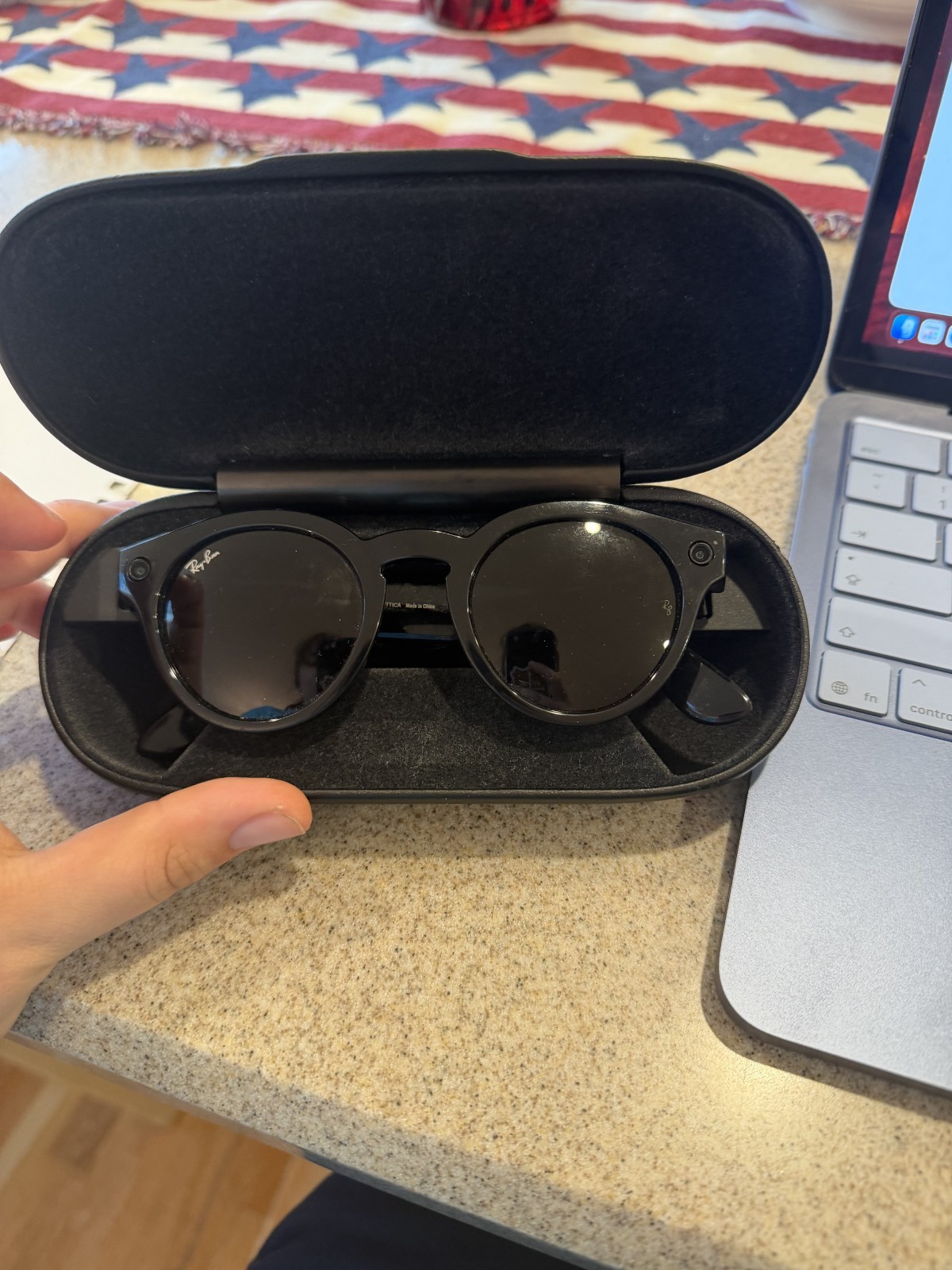 Ray-Ban RW4002 Stories Wayfarer Smart Glasses – green