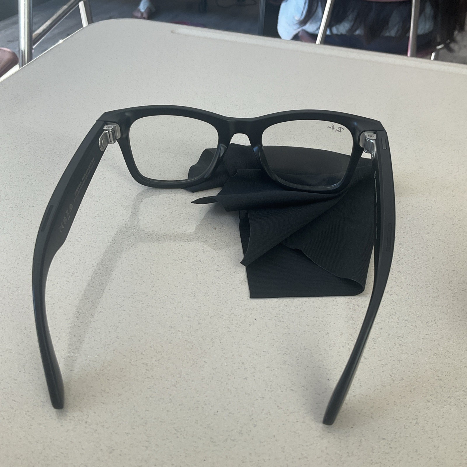 Ray-Ban Meta Wayfarer, Matte Black / Clear to G-15 Green Transition generation 1
