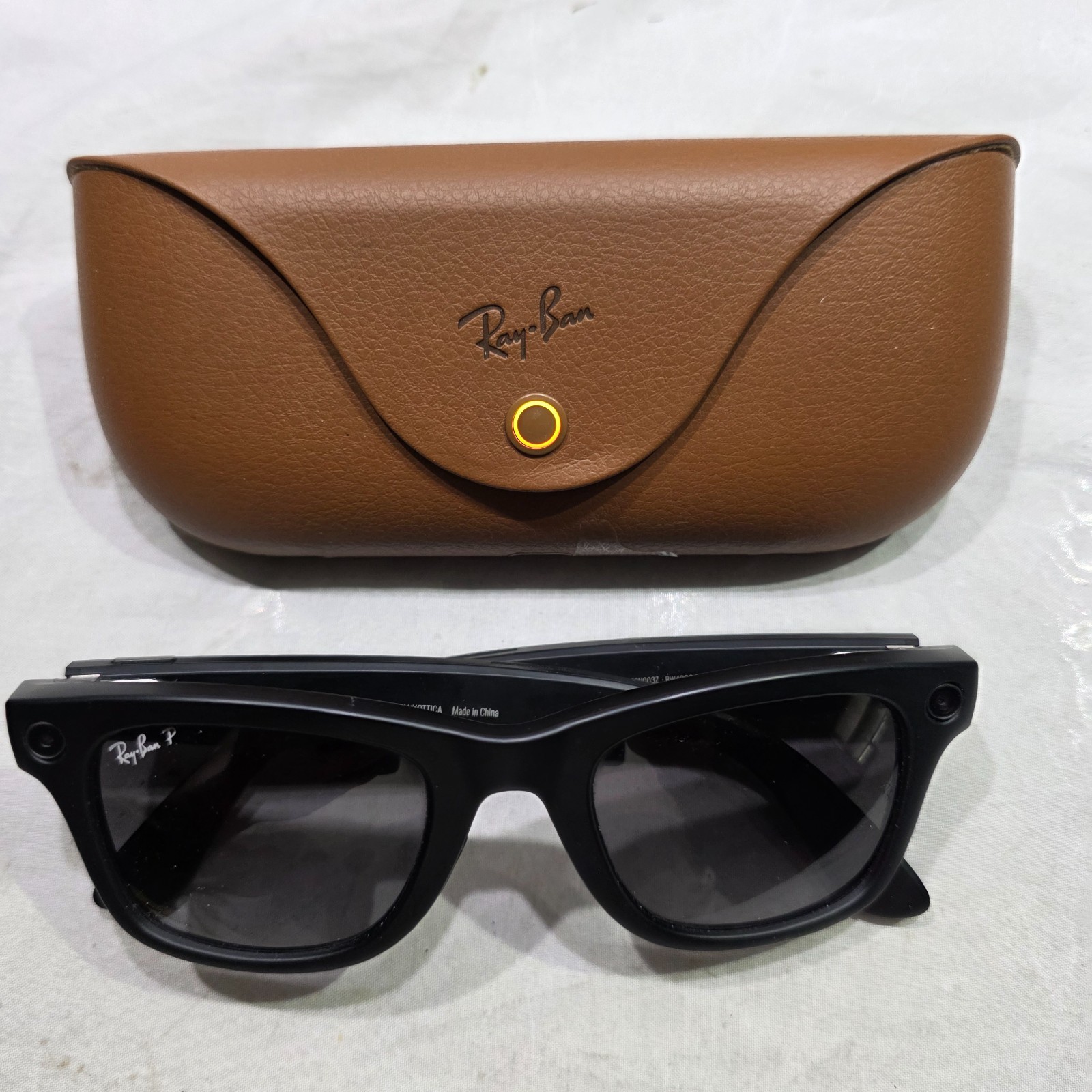 Ray-Ban Meta Wayfarer Smart Sunglasses – Matte Black Polarized – RW4006 – REG