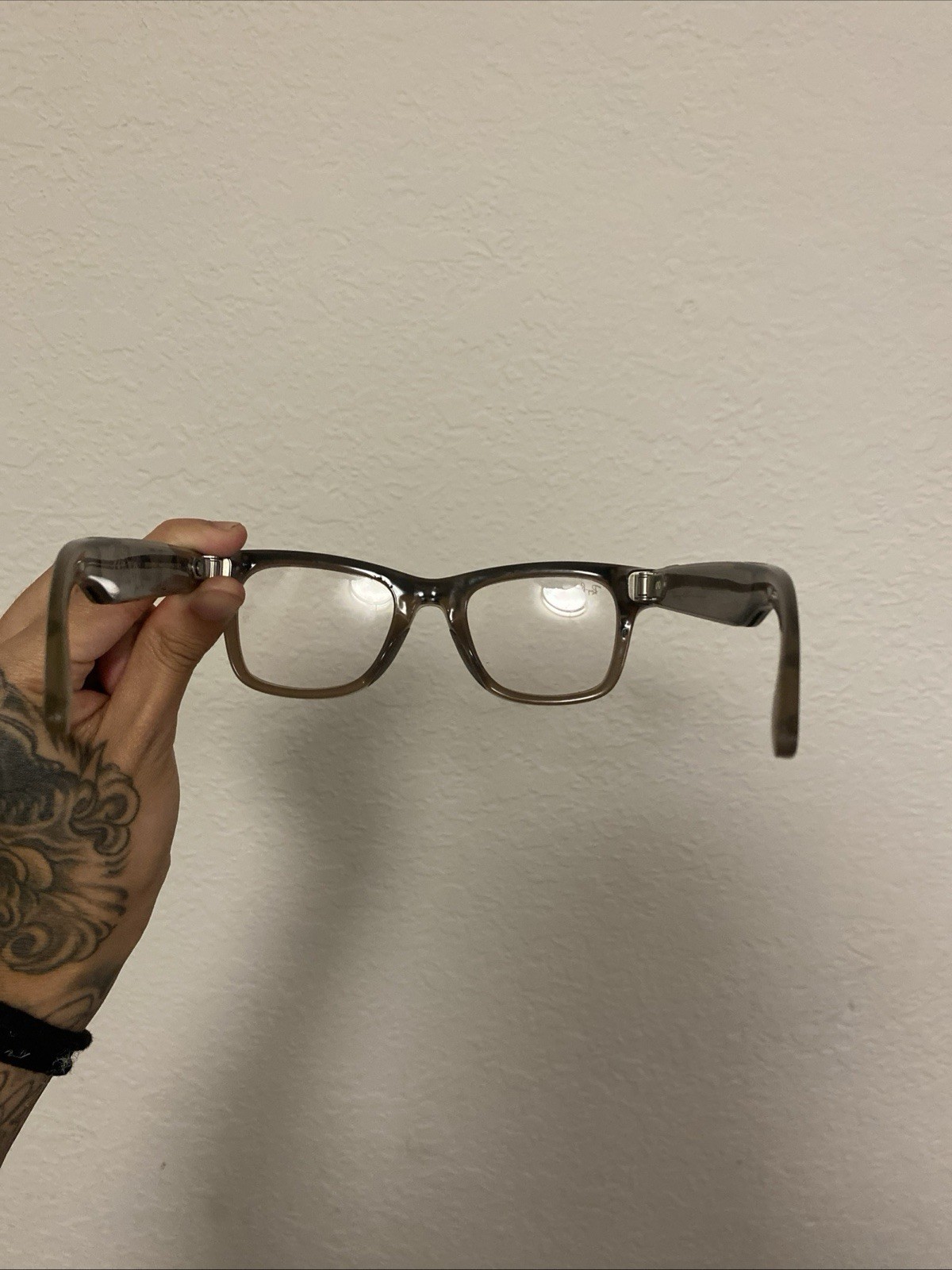 Ray-Ban Meta Wayfarer Smart Glasses RW4006 6705/P5 Warm Stone AS-IS No Case