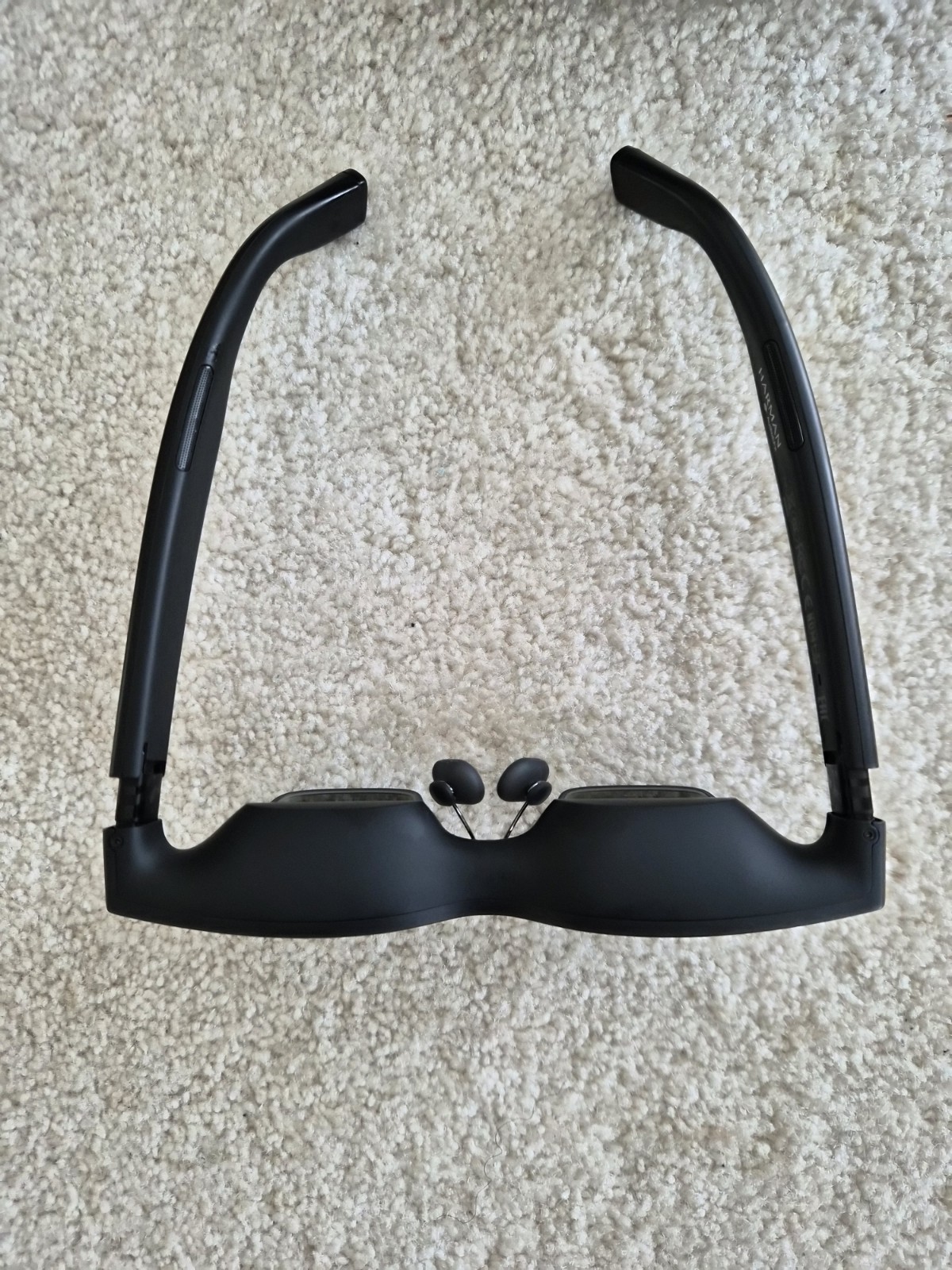 Viture Beast XR Smart Glasses PERFECT CONDITION Med SIZE