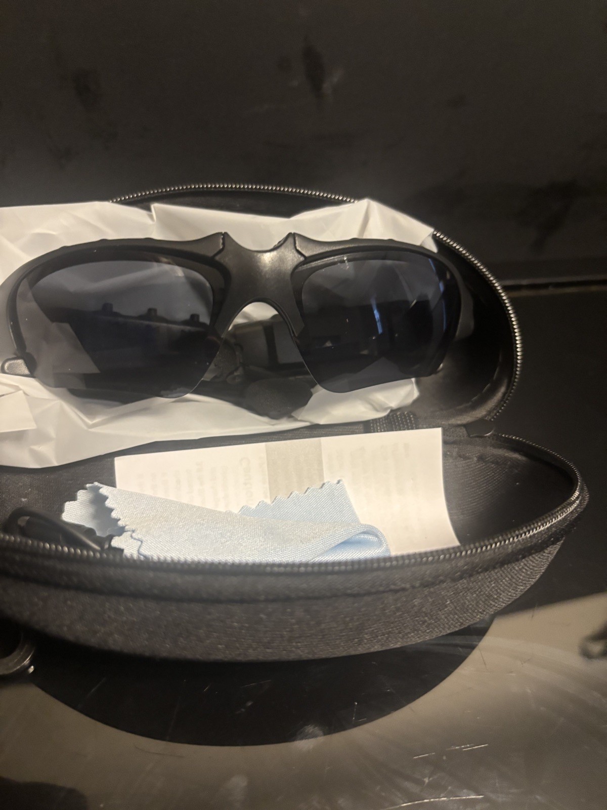 Smart Wear Fashion Ploneer Gunglasses Bluetooth with Case Model 368