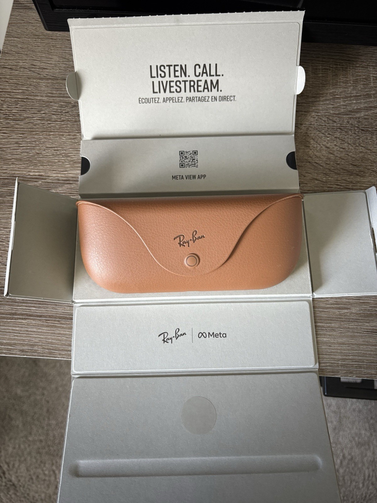 Ray-Ban Meta Wayfarer Gen 1 Smart Glasses – Matte Black – Clear – BRAND NEW