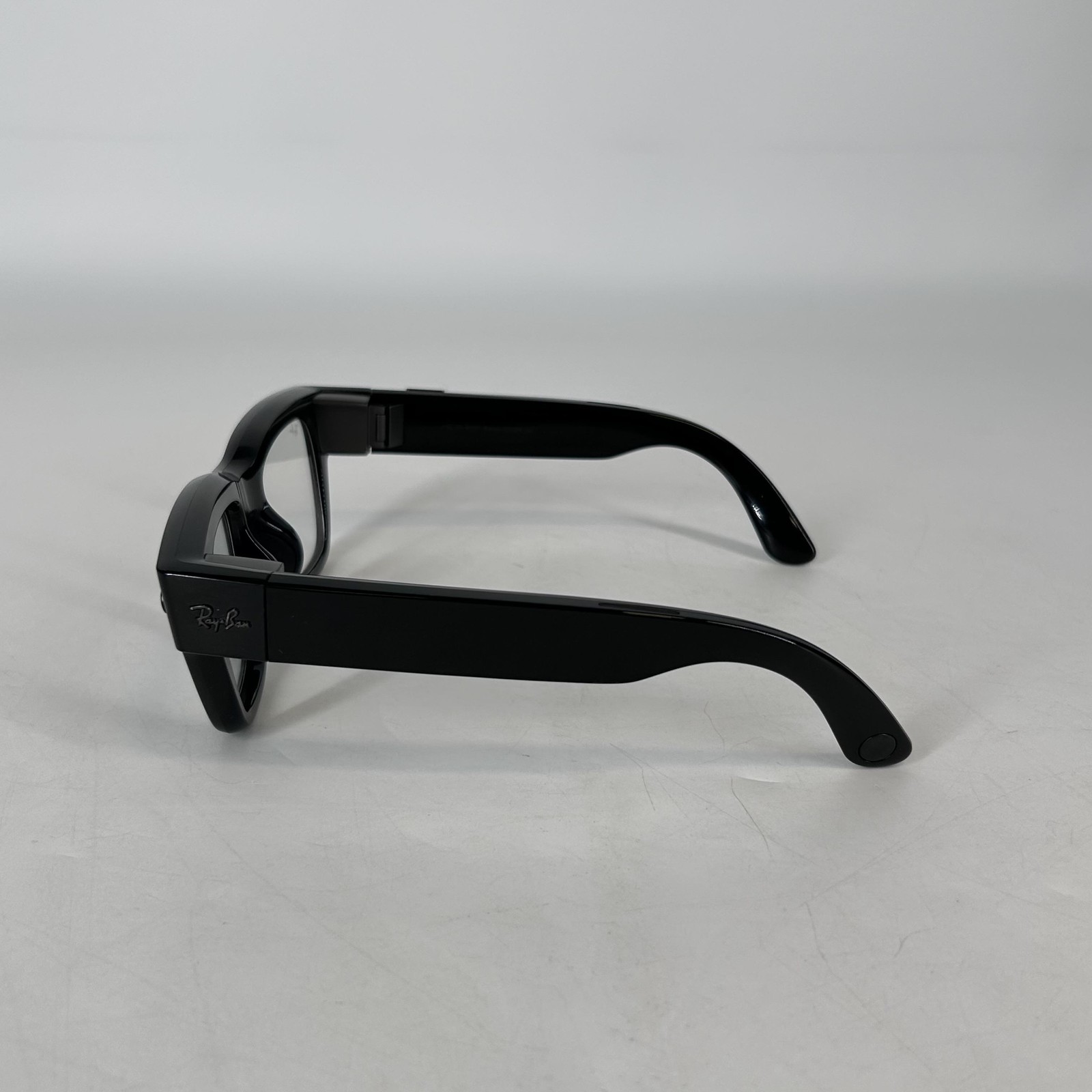 Meta Ray-Ban Display Black/Clear to Grey Transitions Lens/Standard – Very Good