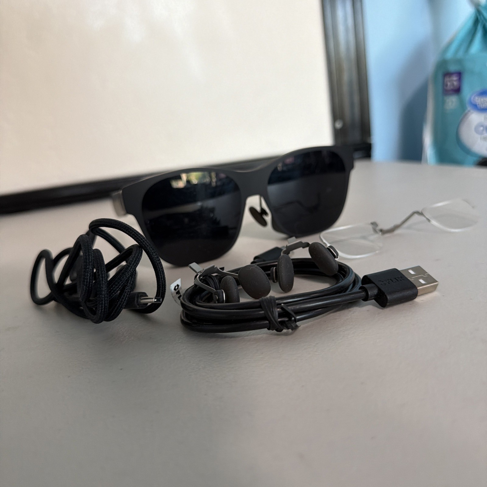 XREAL Air 2 AR Glasses Model X1004 Used Complete Set Japan Official