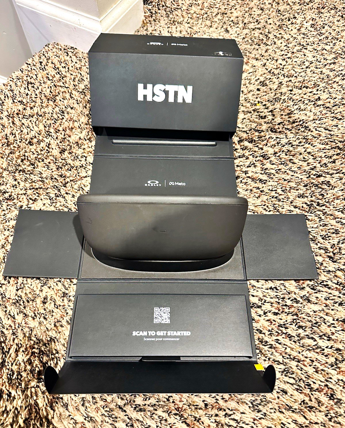 Oakley Meta HSTN Smart Glasses Bluetooth Transitions Grey w/ Charging Case Box