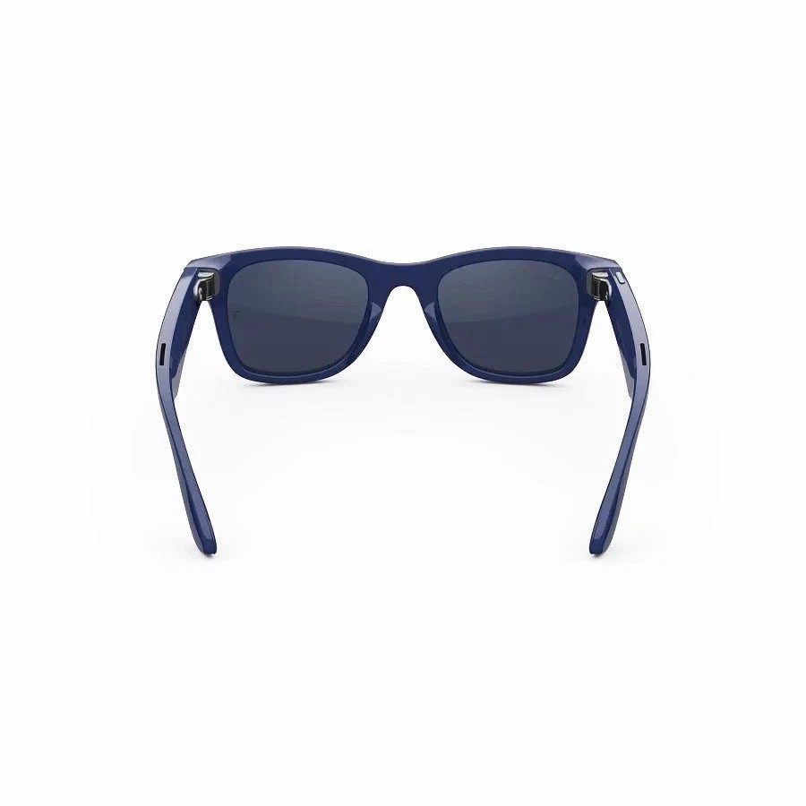 Ray-Ban Meta Wayfarer (Gen 2) Shiny Cosmic Blue/Clear to Sapphire – Open Box