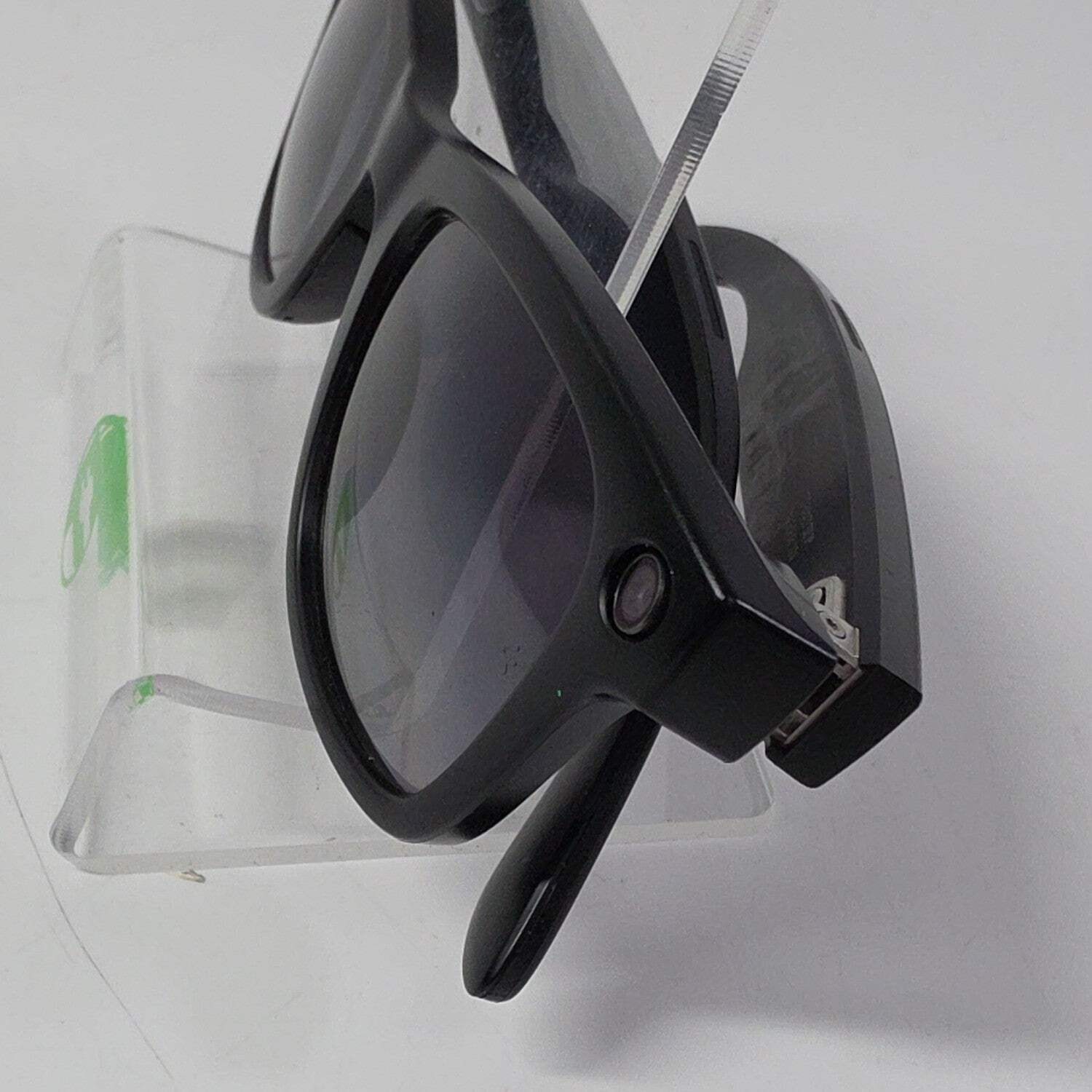 Ray-Ban Meta Wayfarer Gen 1 Matte Black Polarized AI Smart Glasses READ