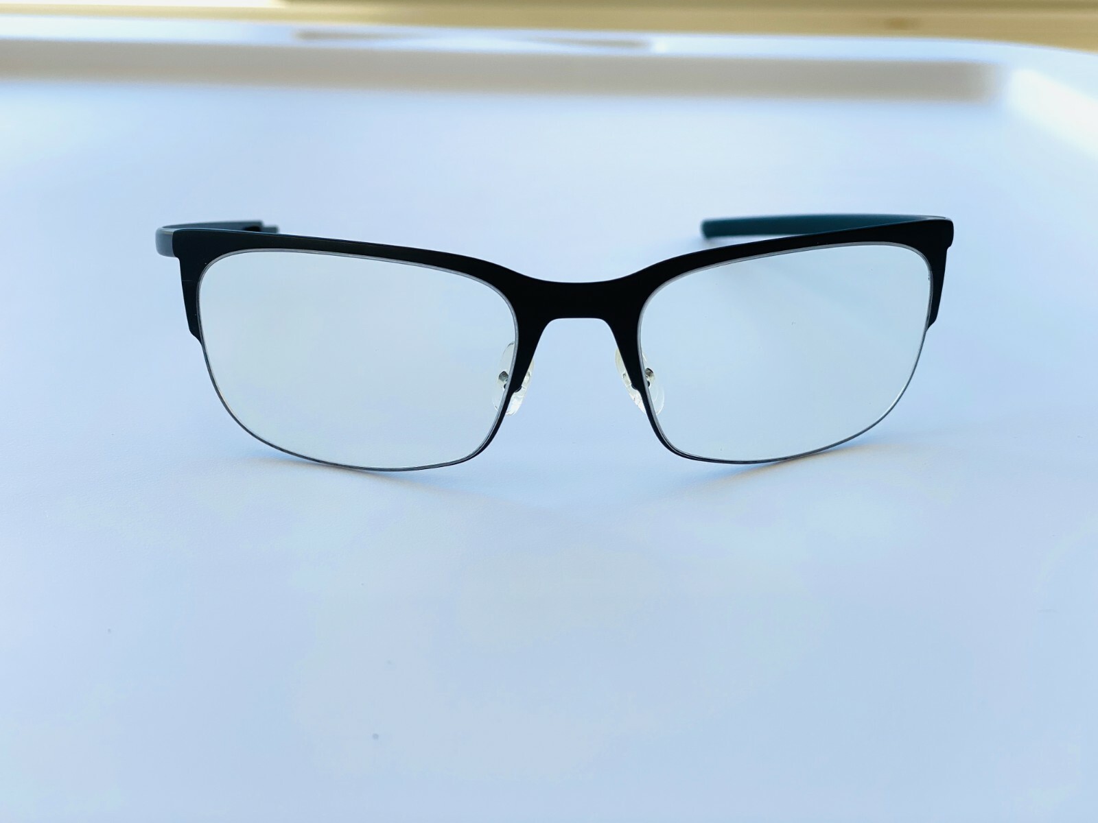 Google Glass Explorer Edition in charcoal, Model XE-C