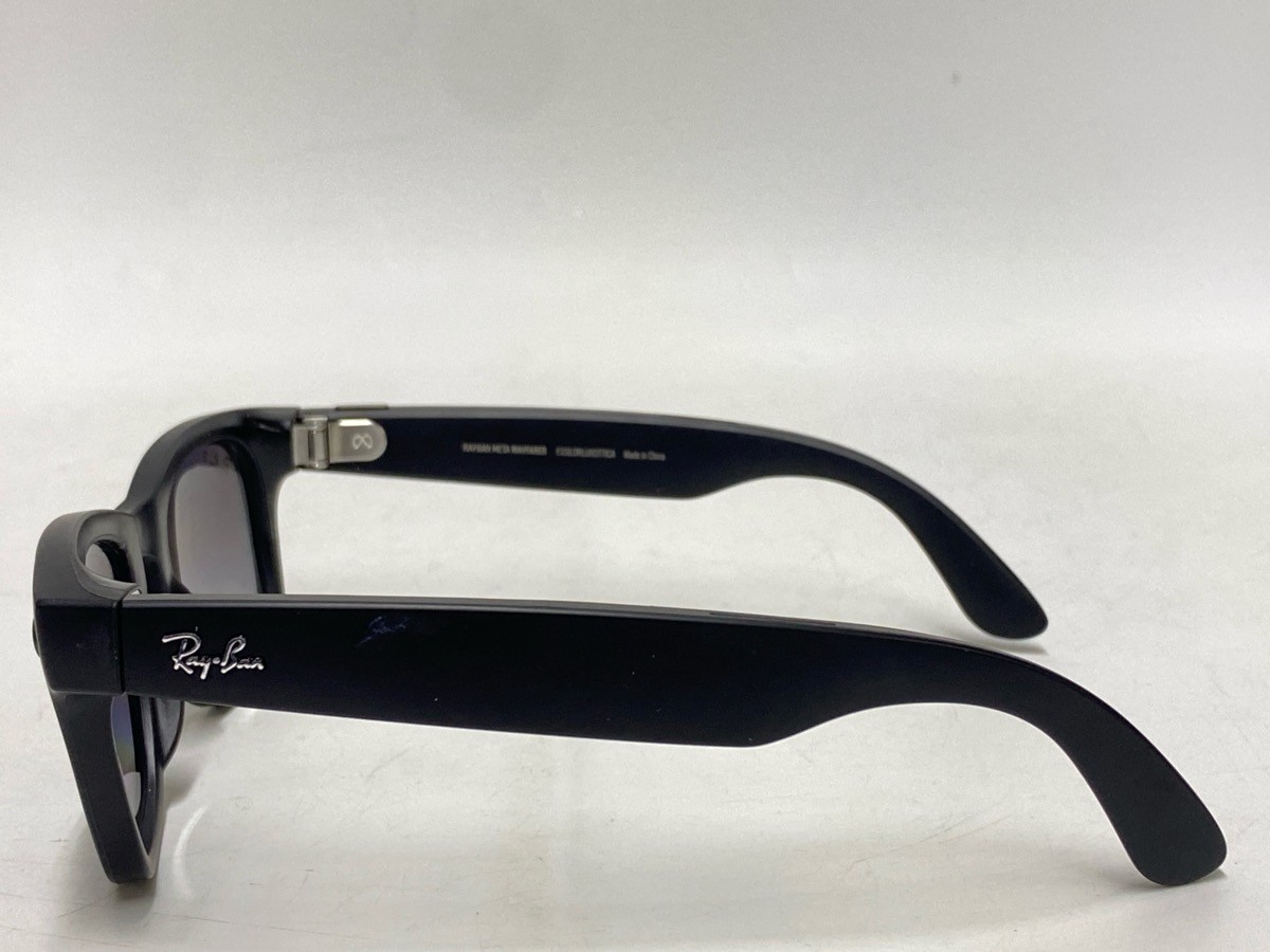 Ray-Ban Meta Wayfarer Smart Glasses – Matte Black (UD4057481)