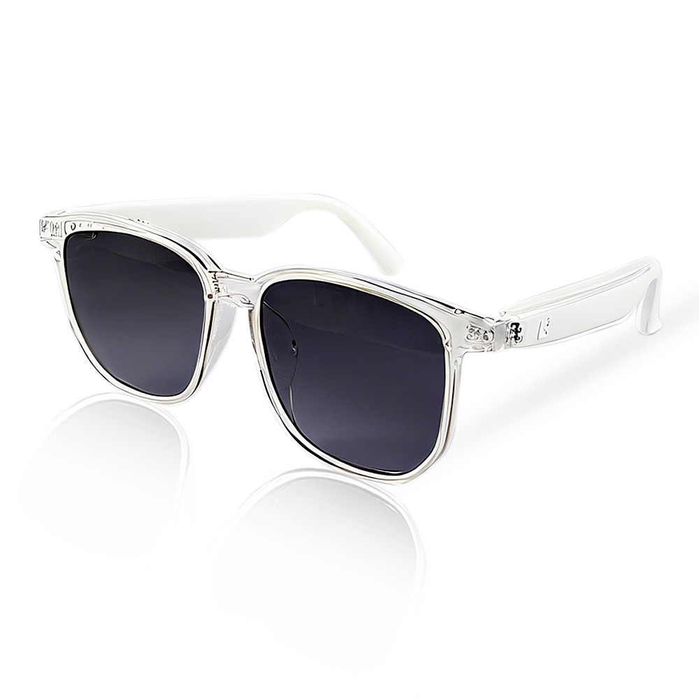 AI-powered smart glasses with wireless Bluetooth music support and UV protection