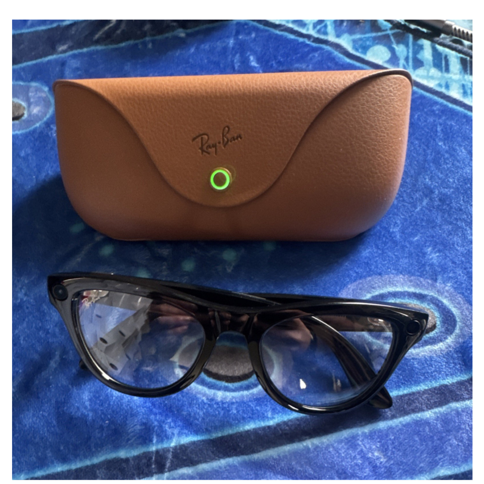 Ray-Ban Meta Skyler Smart Glasses Bluetooth Wi-Fi Model RW4010 transition lenses