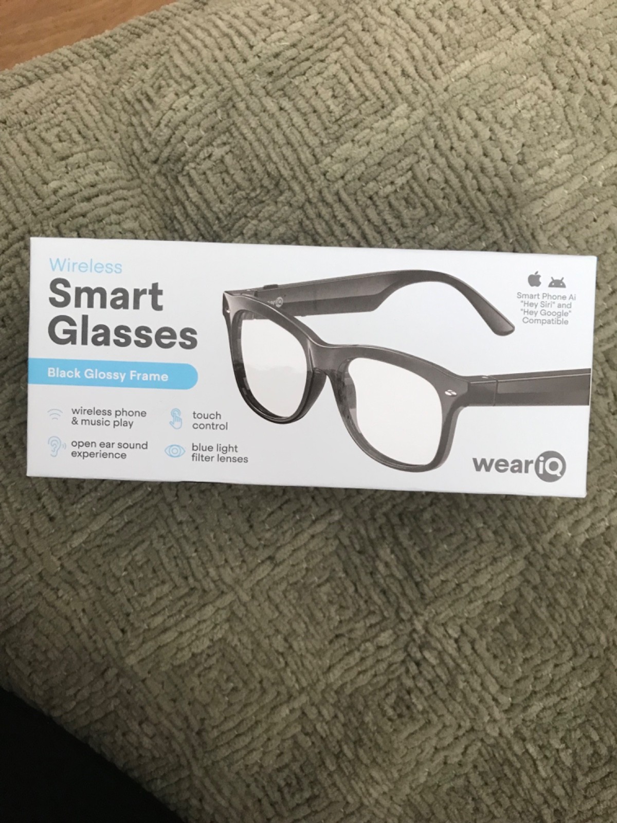 New WeariQ Wireless Bluetooth Smart Shiny Black Open Box