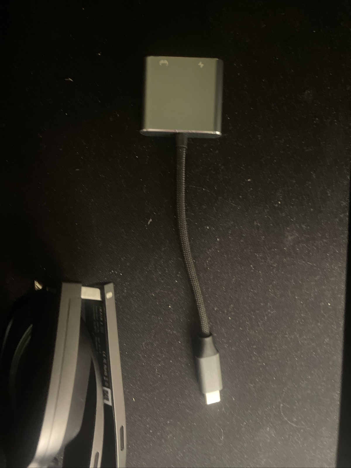 inair 2 pro and pod( with dual charger and hdmi adapter) USED 3 times