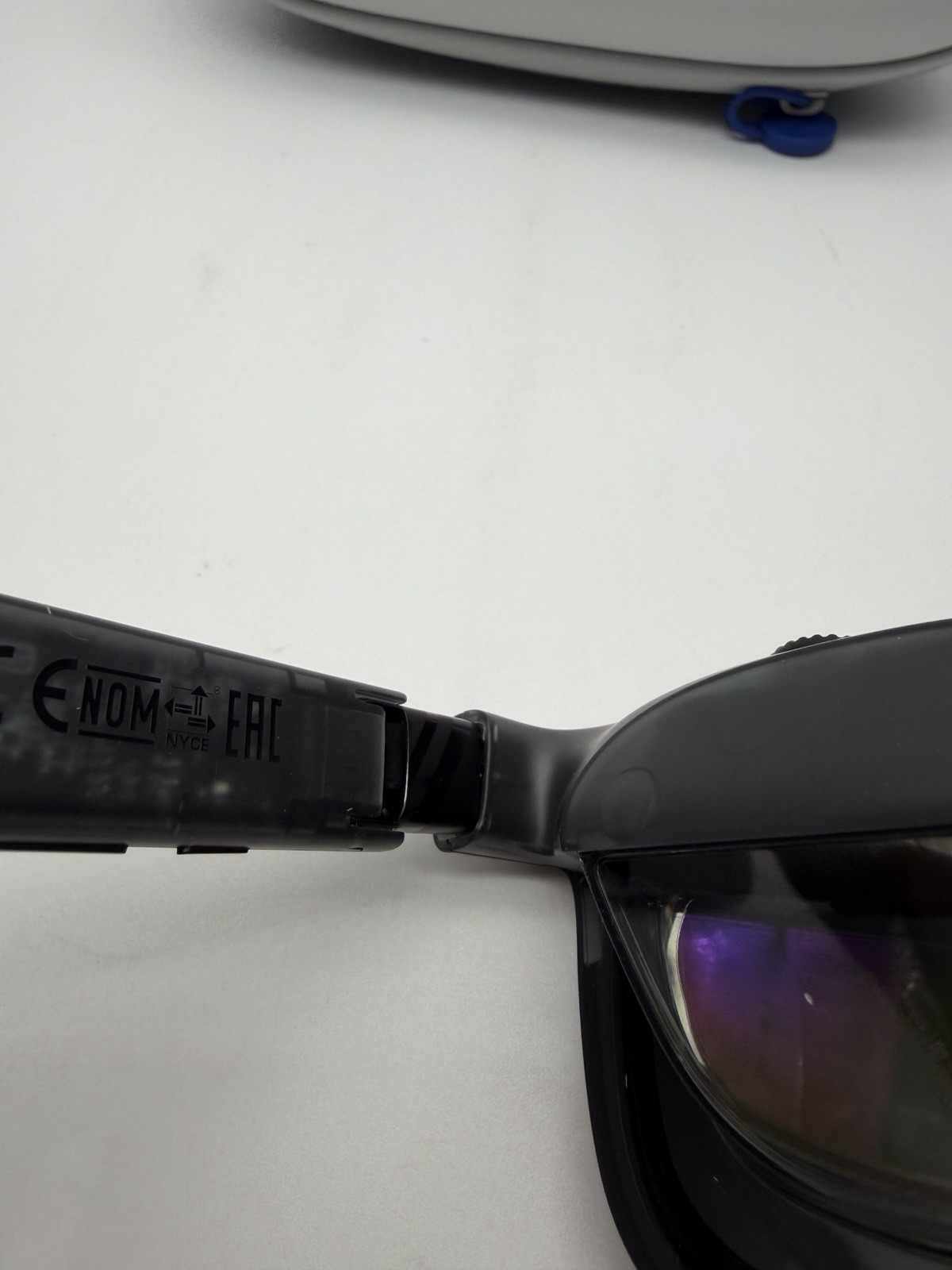 VITURE – Luma ultra XR Glasses – 152 inches 1200p Ultra Sharp Display