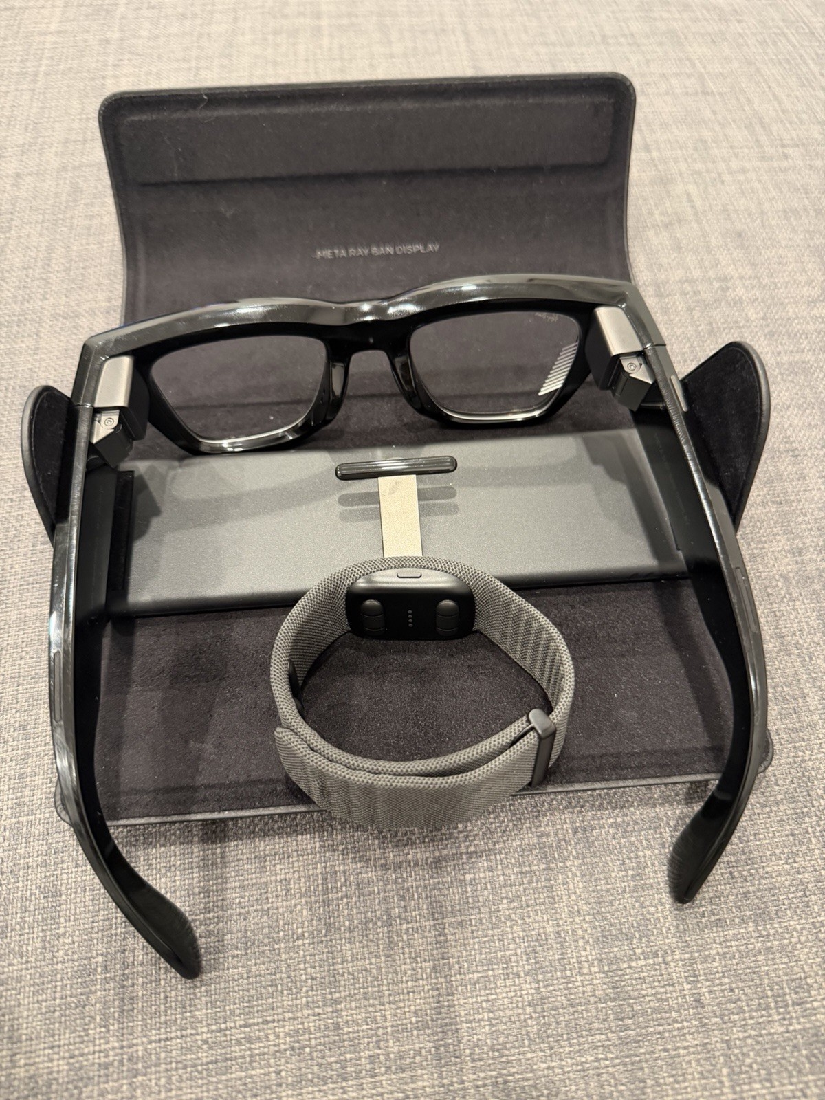 Meta Ray-Ban Display Glasses + Neural Band — Black, Size 1 Band