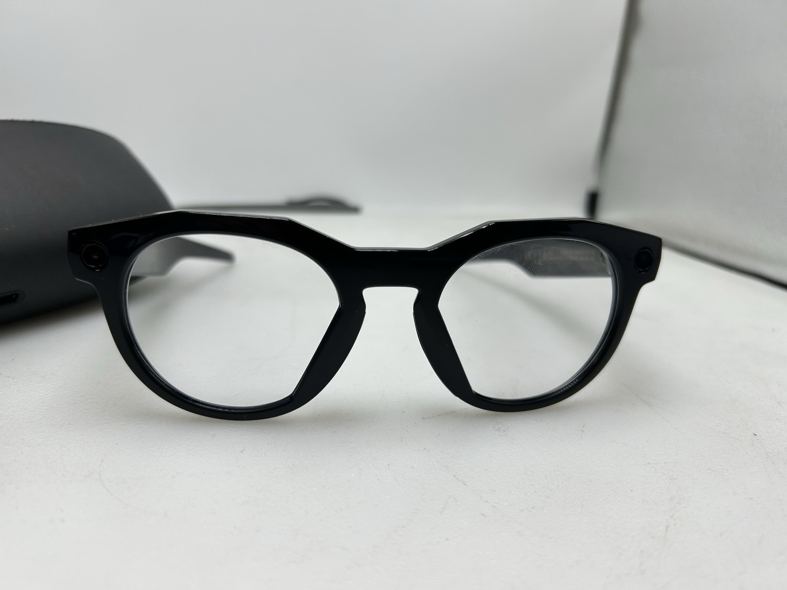 Oakley Meta HSTN Black Transitions 00W8002 AI Smart Glasses