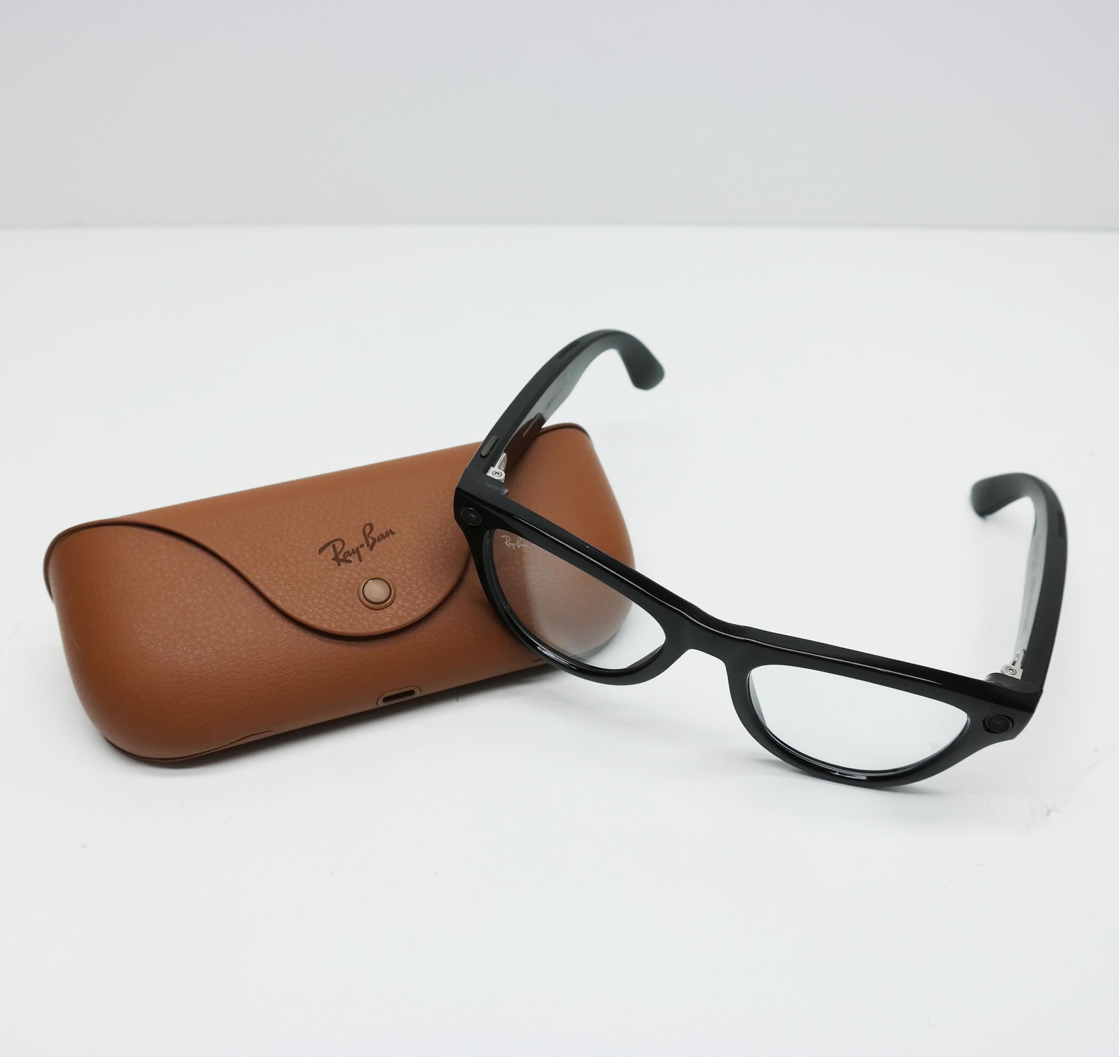 Ray-Ban Meta Skyler RW4010 601/MF52 Smart Sunglasses Shiny Black