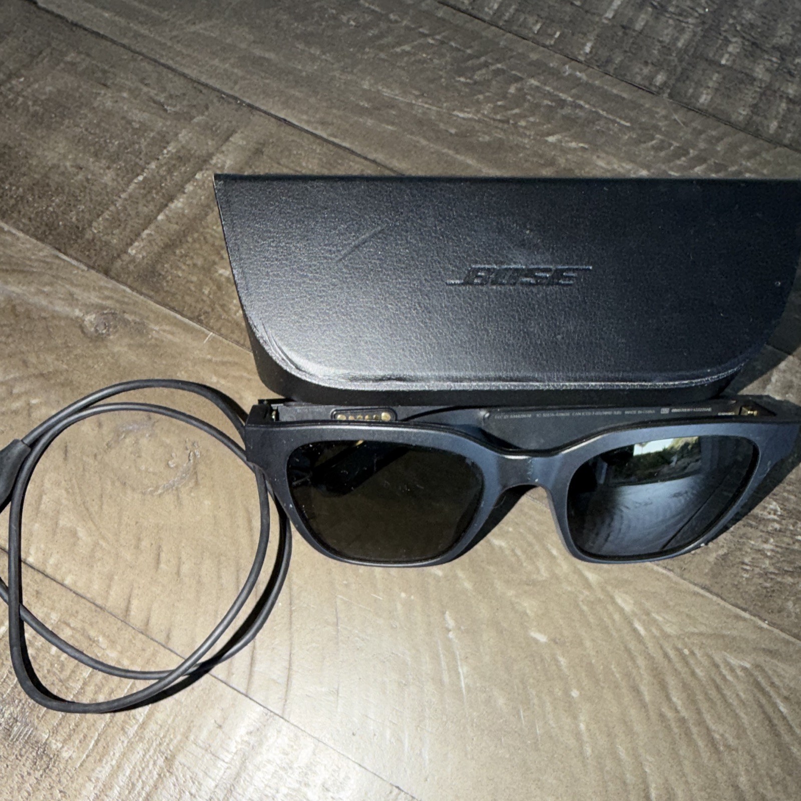 Bose Frames Alto Audio Smart Sunglasses Bluetooth Black & USB Charge case
