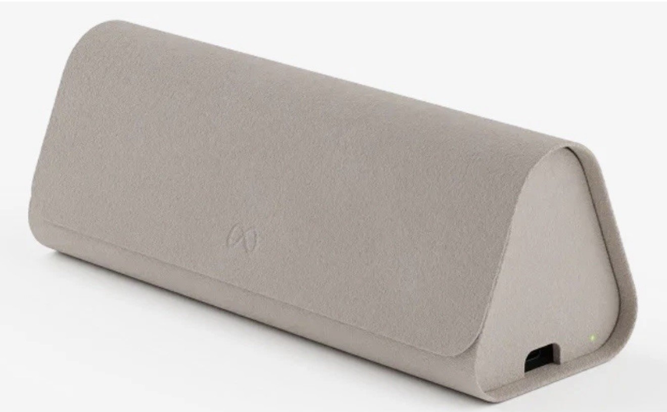 RAY-BAN CHARGING CASE For Meta DISPLAY Smart Glasses SAND, used