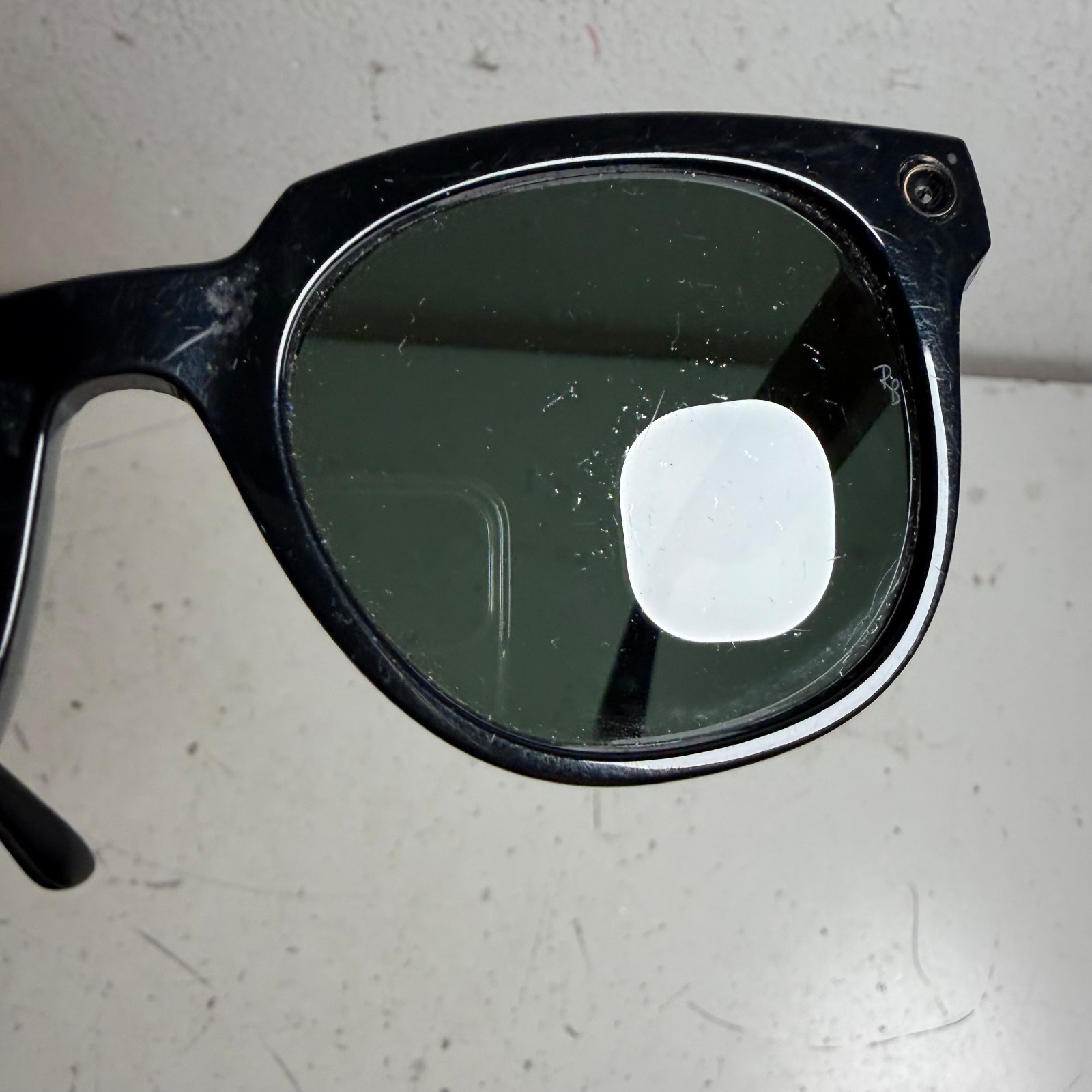 Ray-Ban Stories Meteor RW4005 Black Meta Smart Glasses with Charging Case