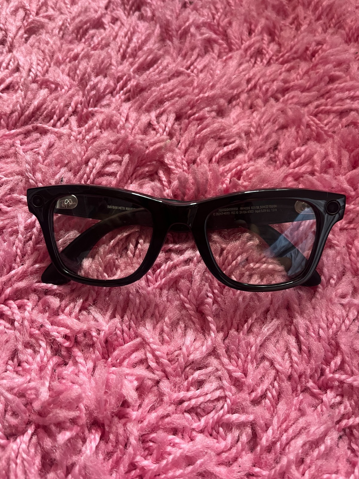 Ray-Ban Meta Wayfarer Smart Glasses – Standard Size Shiny Black Frames with Case